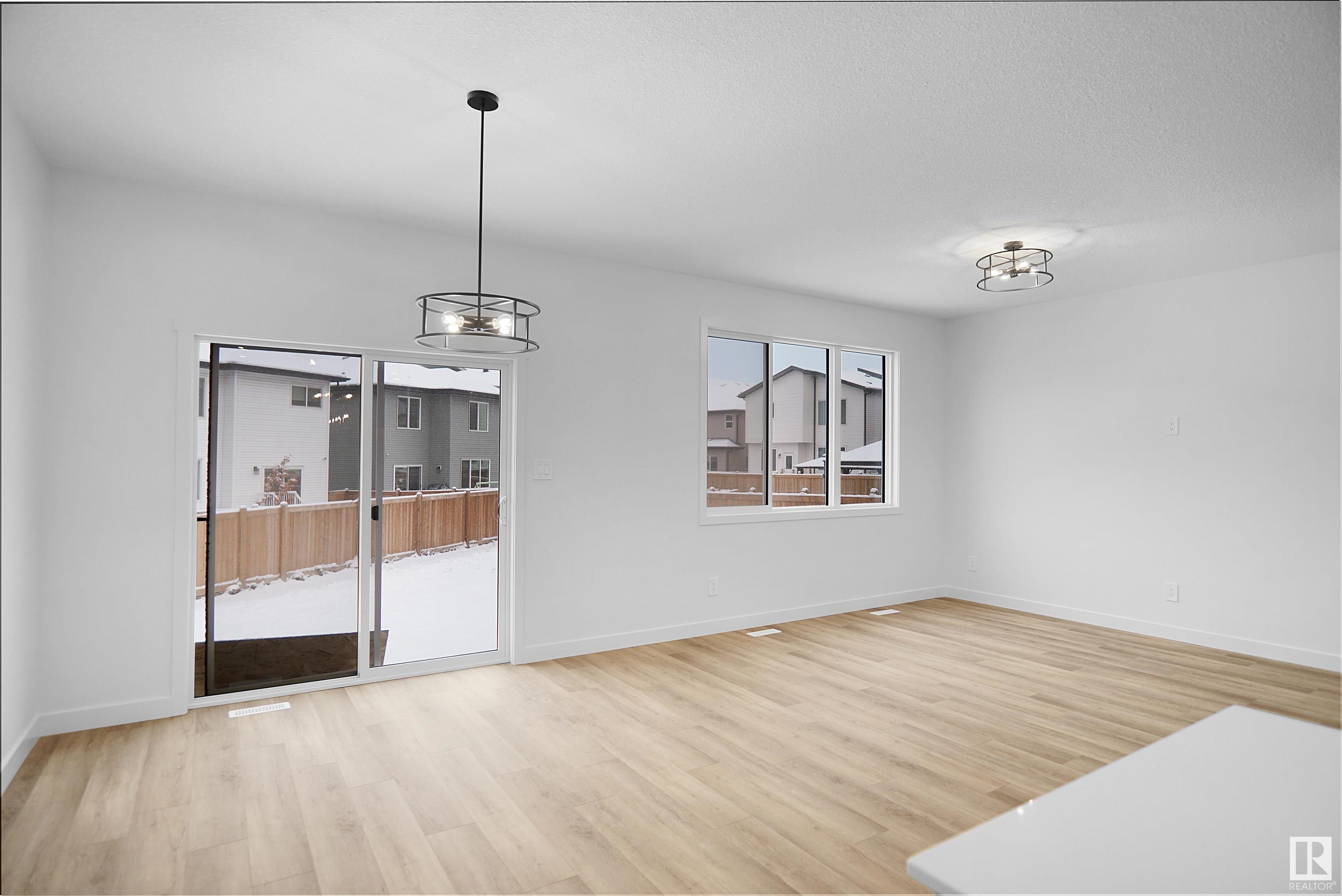      1415 13 AV NW , Edmonton,  ,T6T 2S7 ;  Listing Number: MLS E4415179