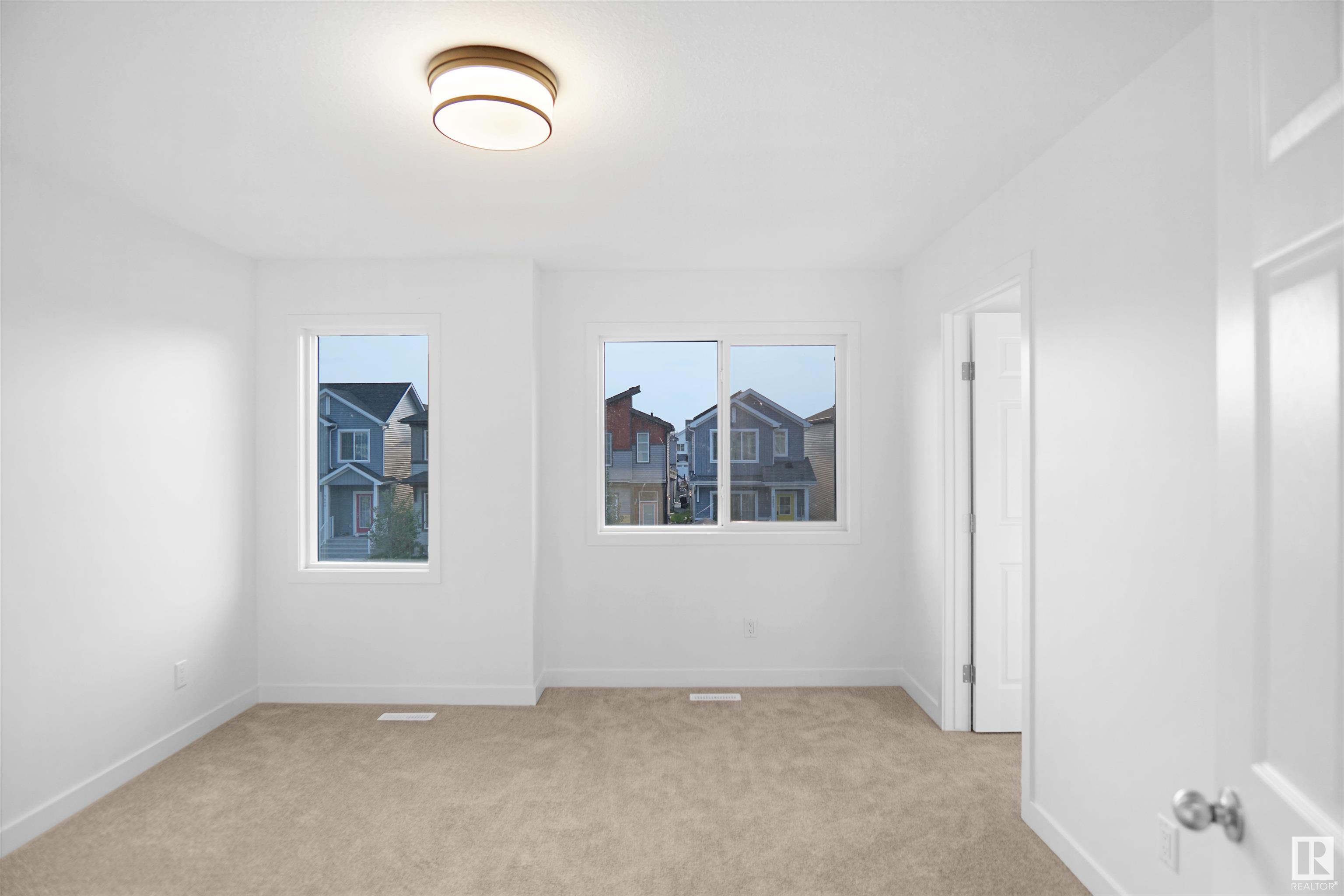      19235 24 AV NW , Edmonton,  ,T6M 1P7 ;  Listing Number: MLS E4415182
