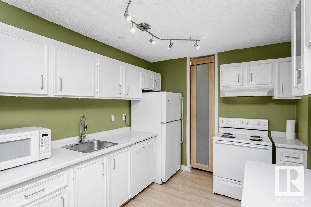      5756 172 ST NW , Edmonton,  ,T6M 1B4 ;  Listing Number: MLS E4415216