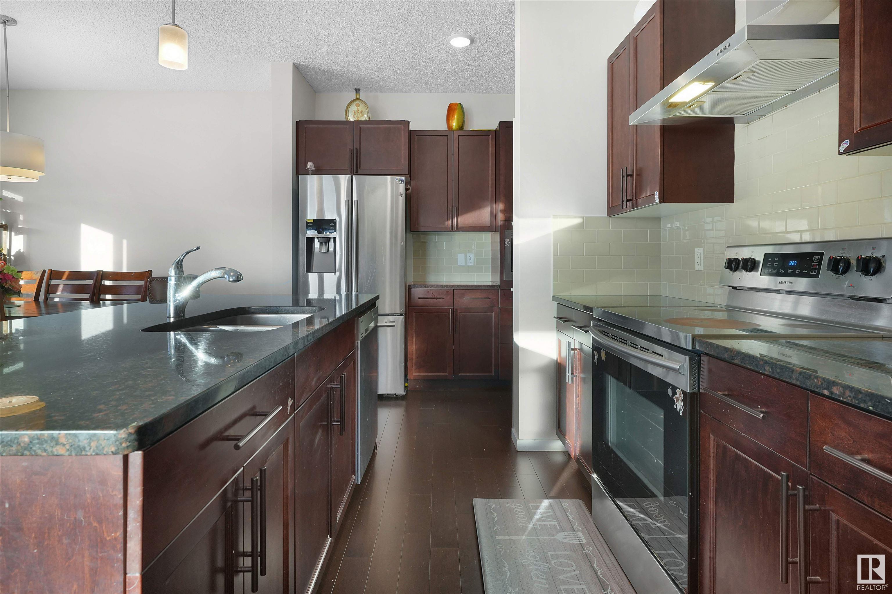      1404 29 ST NW , Edmonton,  ,T6T 1A8 ;  Listing Number: MLS E4415224