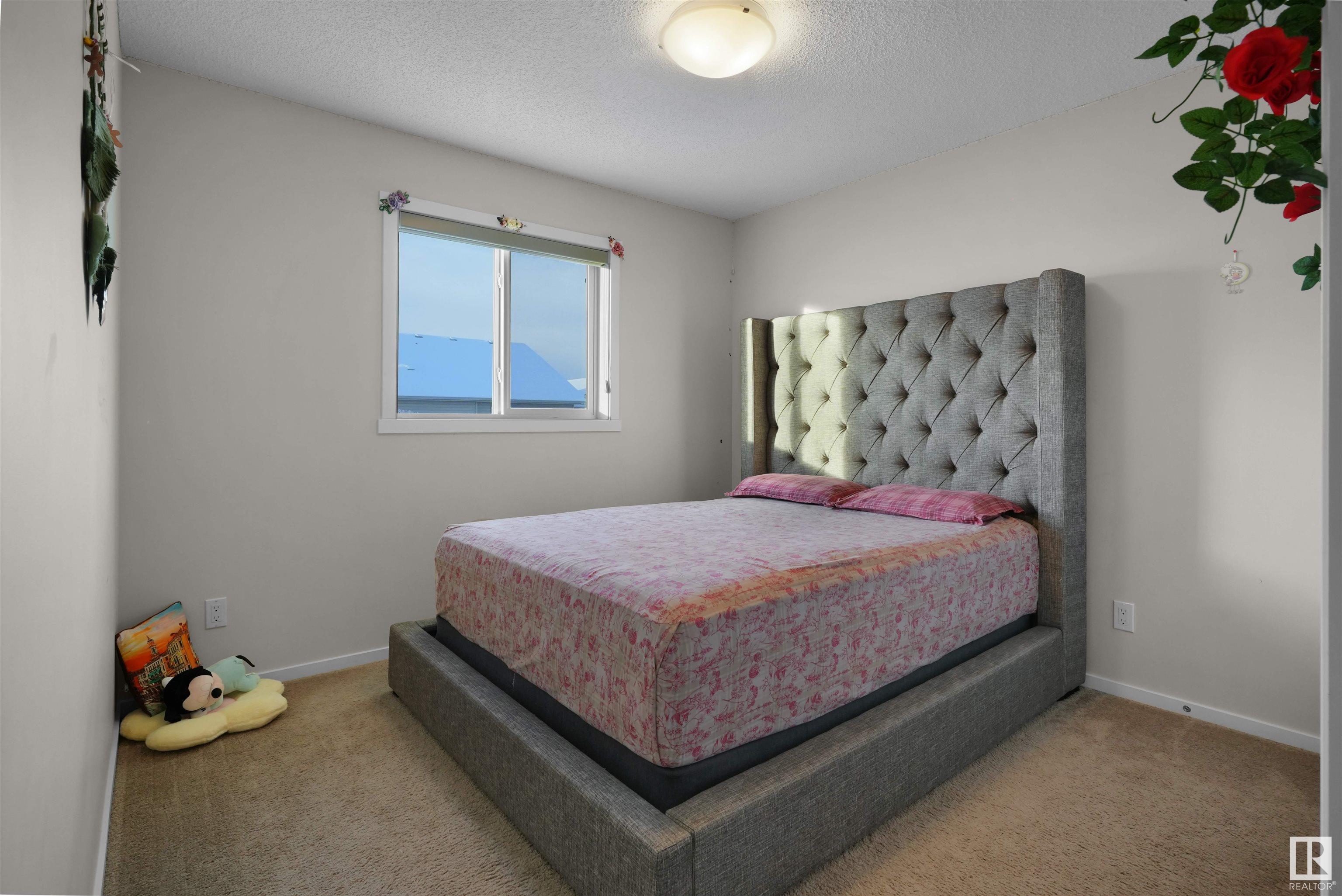      1404 29 ST NW , Edmonton,  ,T6T 1A8 ;  Listing Number: MLS E4415224