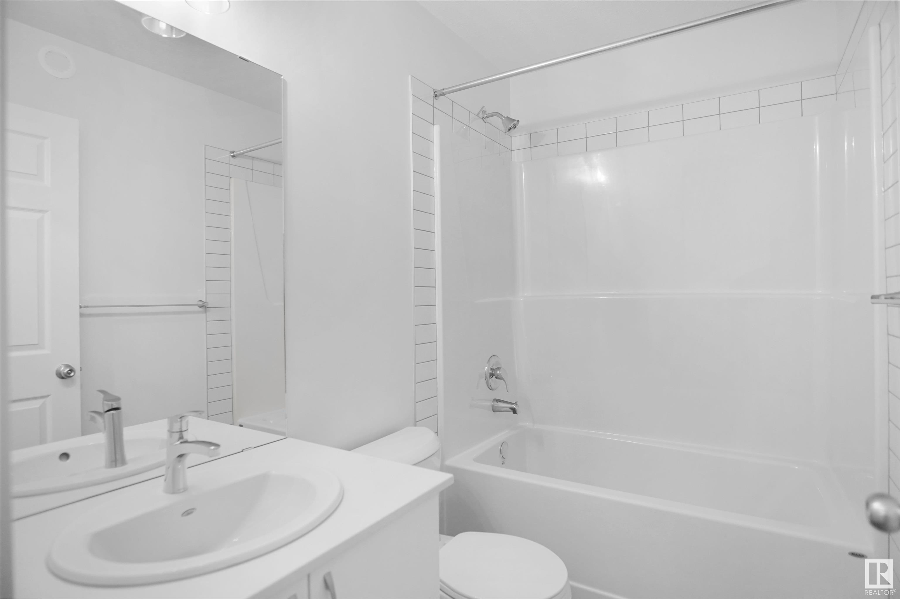      266 SUNLAND WY , Sherwood Park,  ,T8H 2Y7 ;  Listing Number: MLS E4415229