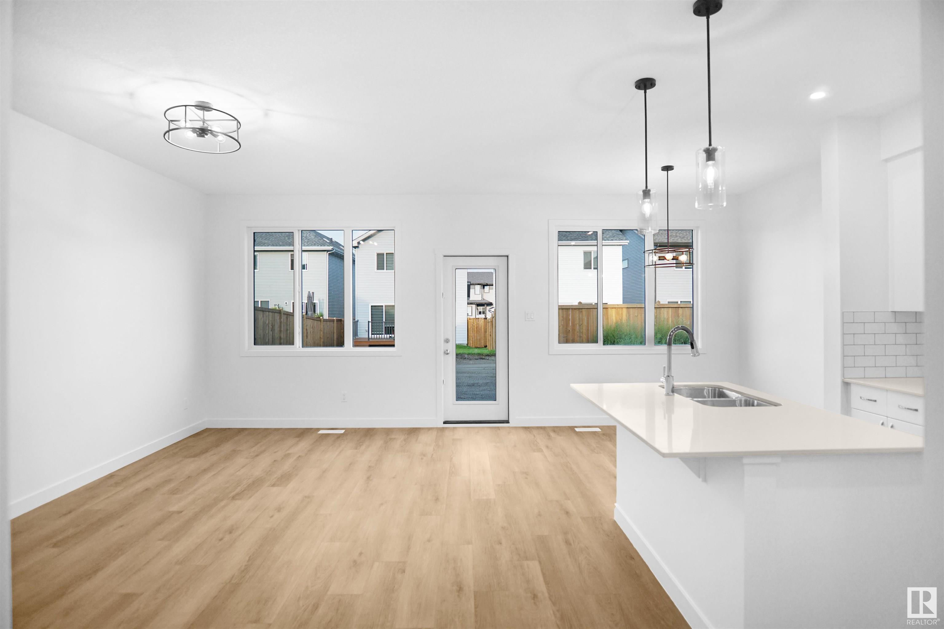      266 SUNLAND WY , Sherwood Park,  ,T8H 2Y7 ;  Listing Number: MLS E4415229