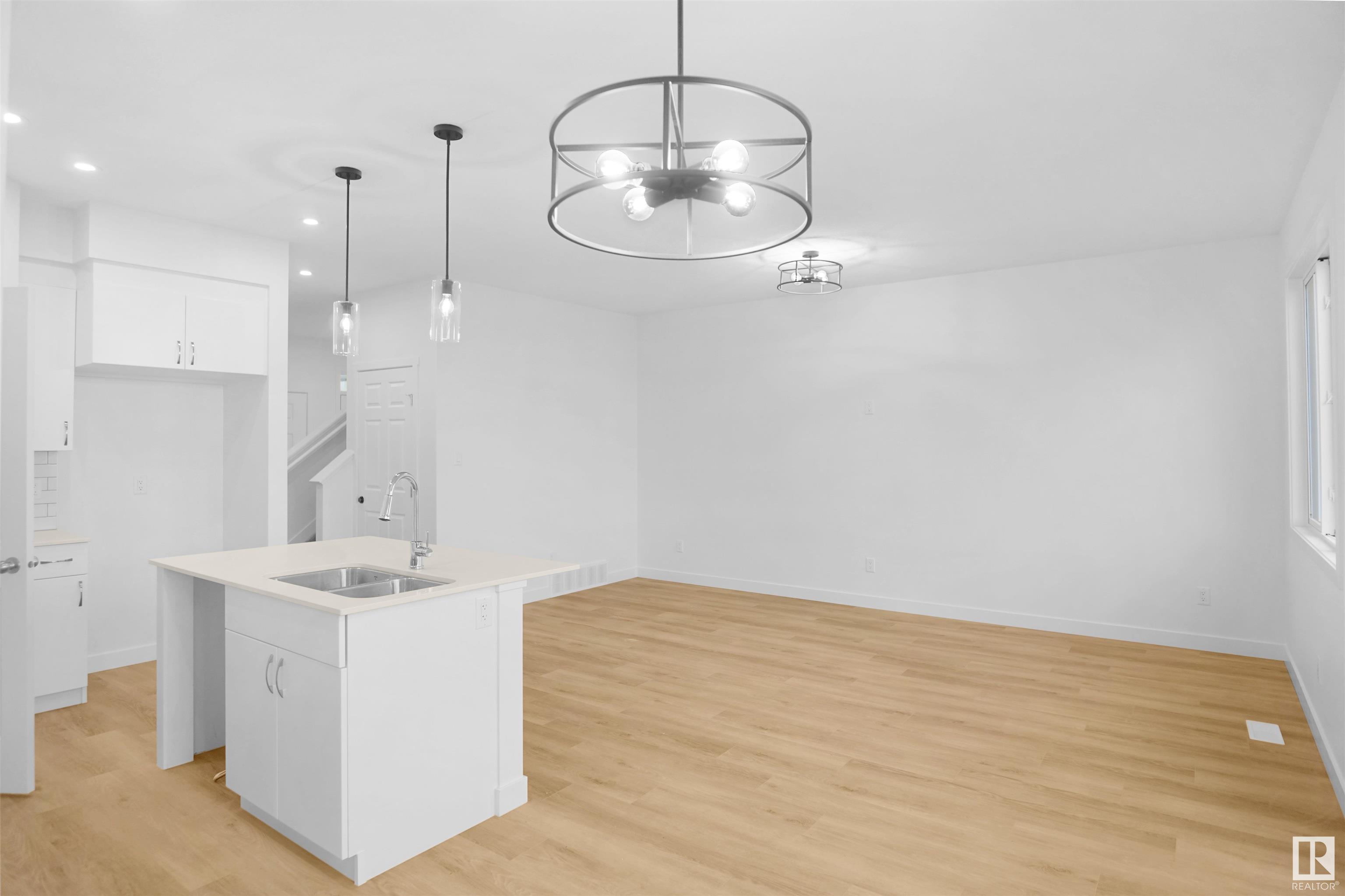      266 SUNLAND WY , Sherwood Park,  ,T8H 2Y7 ;  Listing Number: MLS E4415229
