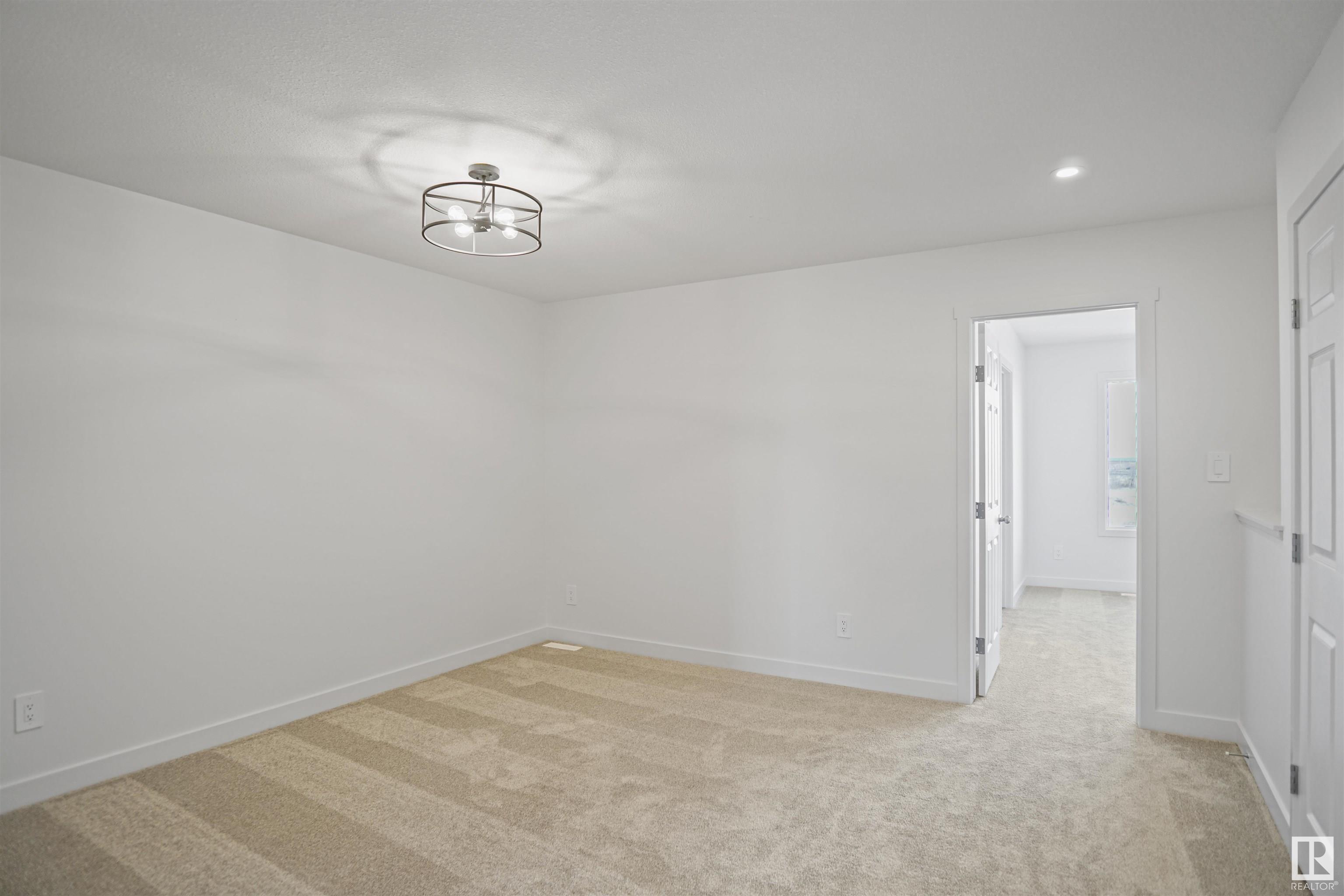     270 SUNLAND WY , Sherwood Park,  ,T8H 2Y7 ;  Listing Number: MLS E4415230