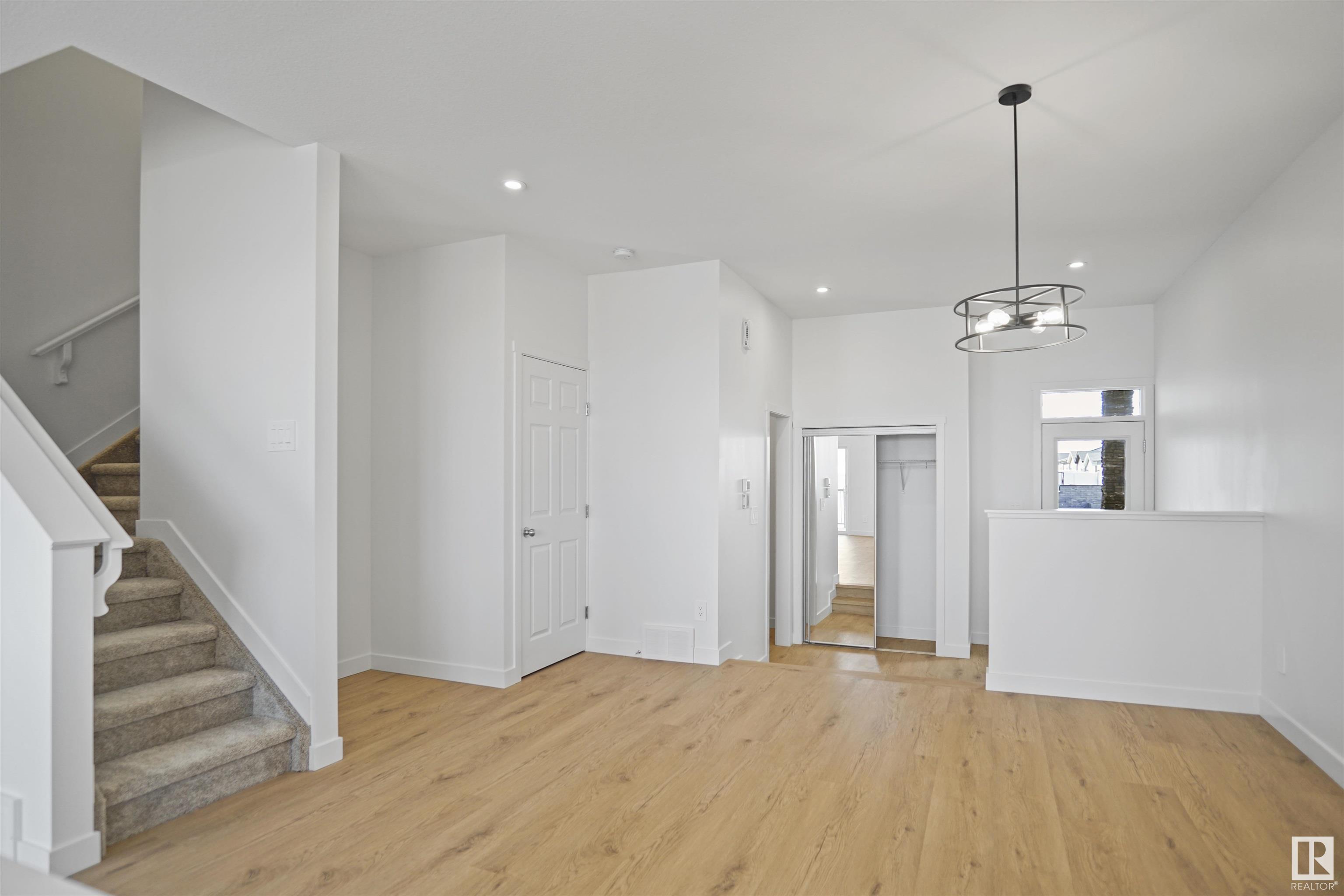      270 SUNLAND WY , Sherwood Park,  ,T8H 2Y7 ;  Listing Number: MLS E4415230