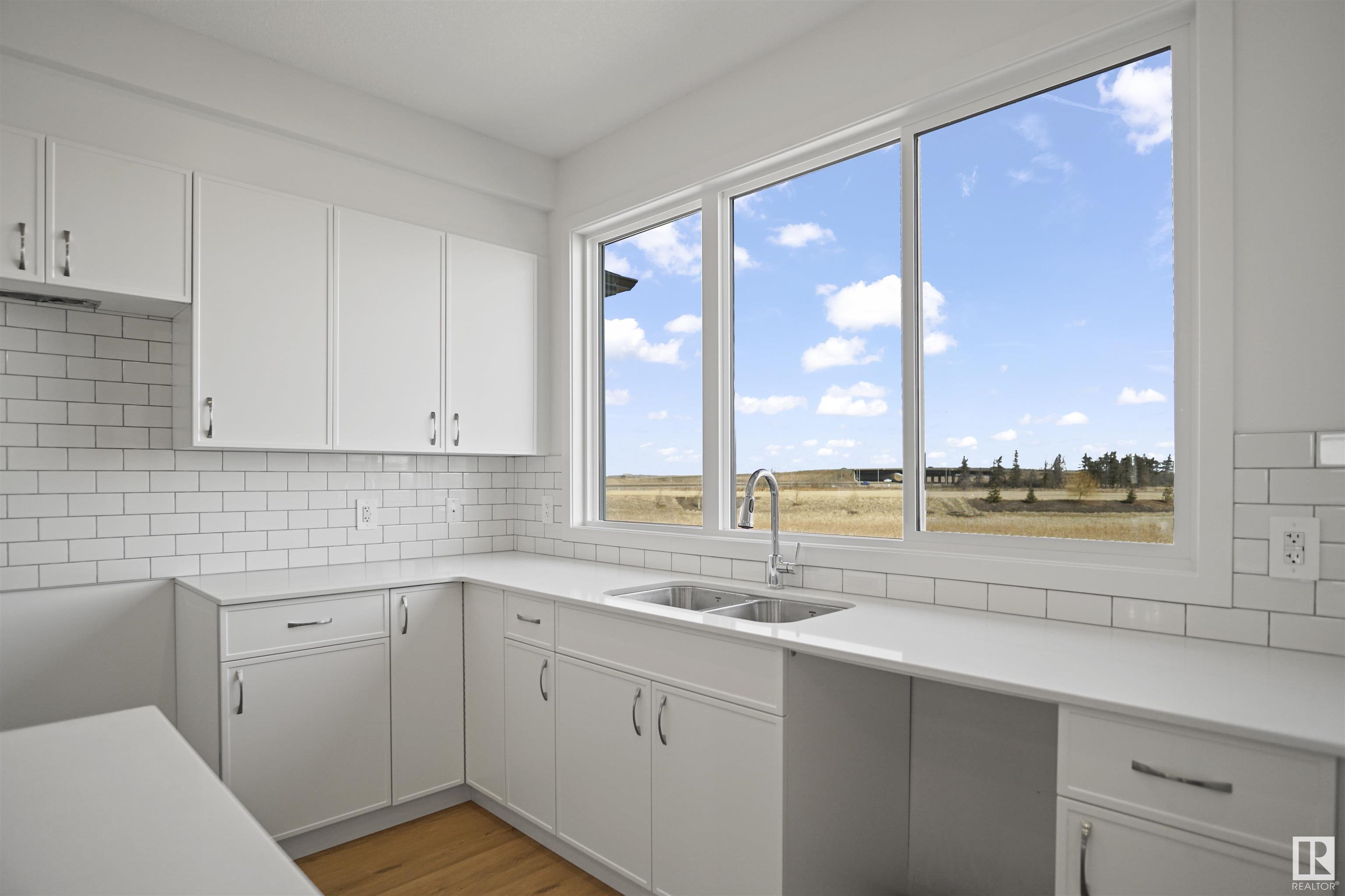      270 SUNLAND WY , Sherwood Park,  ,T8H 2Y7 ;  Listing Number: MLS E4415230