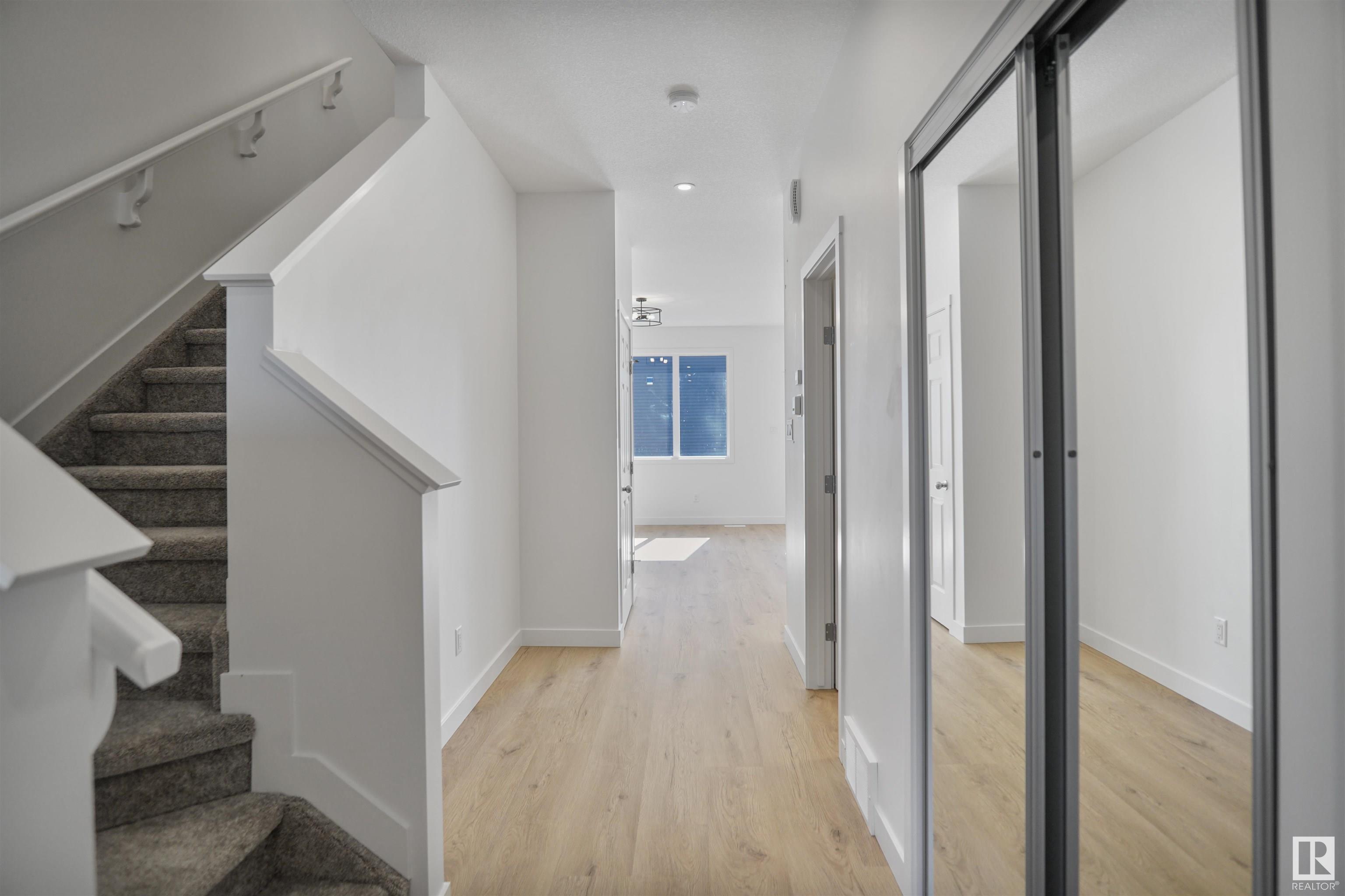      274 SUNLAND WY , Sherwood Park,  ,T8H 2Y7 ;  Listing Number: MLS E4415231