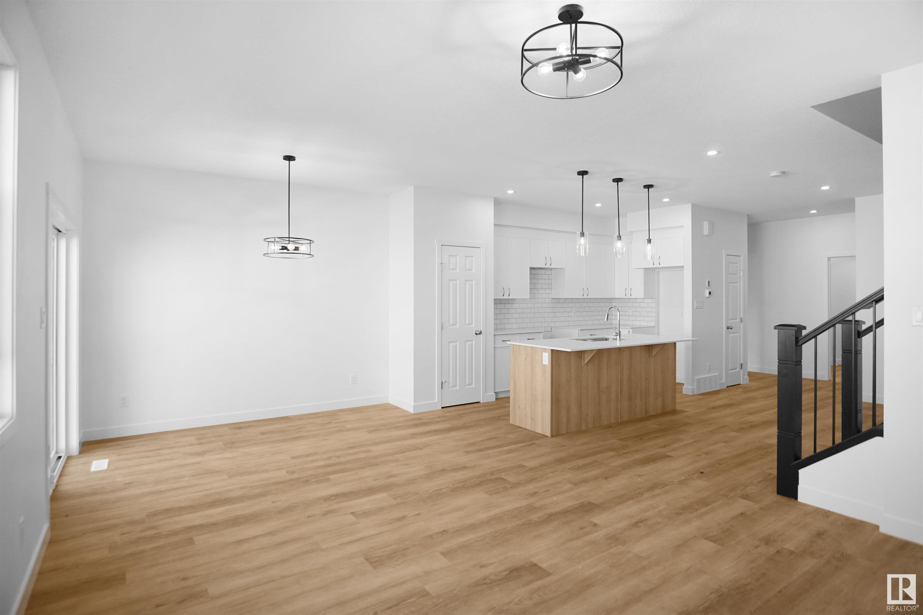      278 SUNLAND WY , Sherwood Park,  ,T8H 2Y7 ;  Listing Number: MLS E4415232