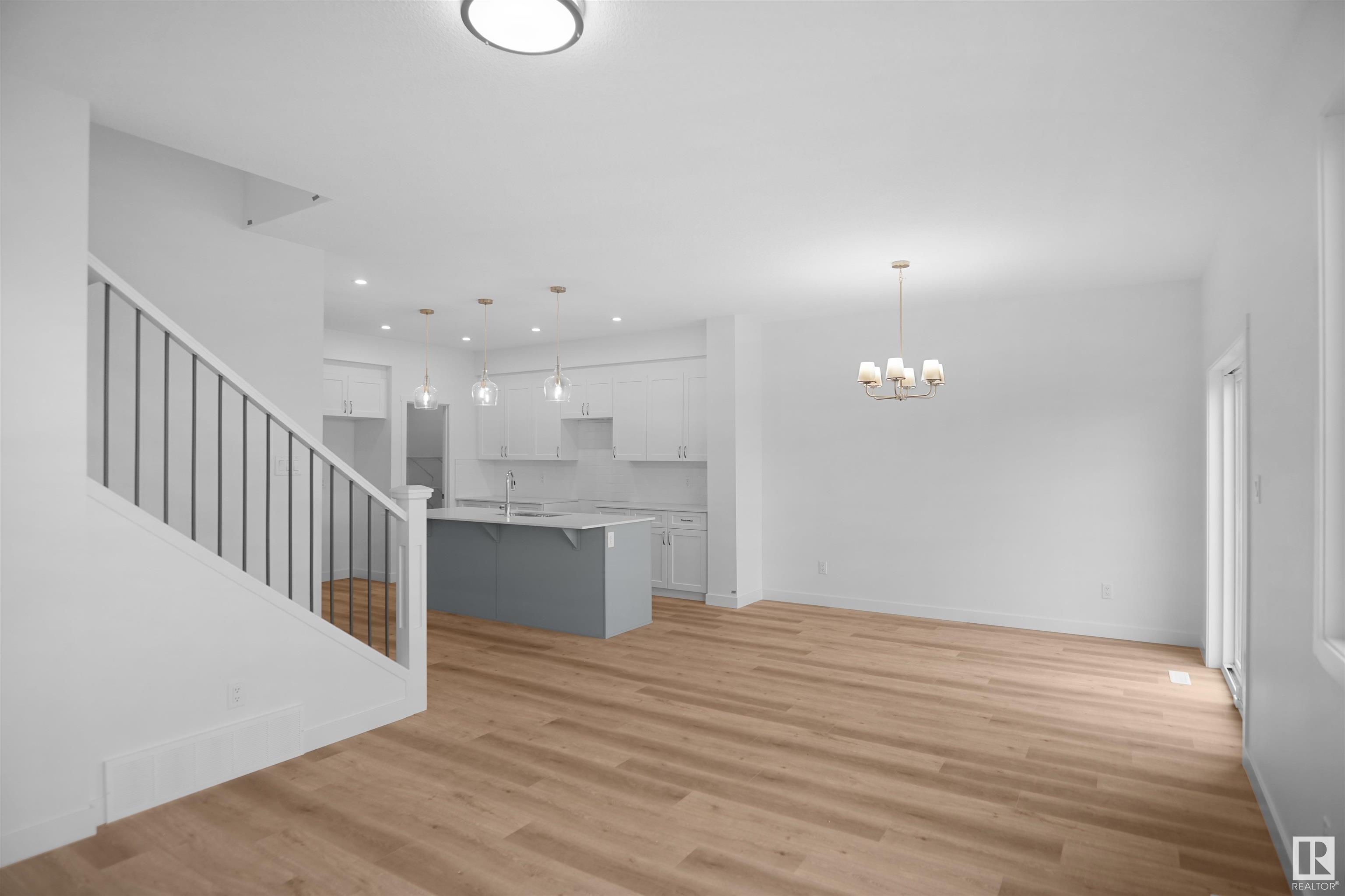      286 SUNLAND WY , Sherwood Park,  ,T8H 2X7 ;  Listing Number: MLS E4415234