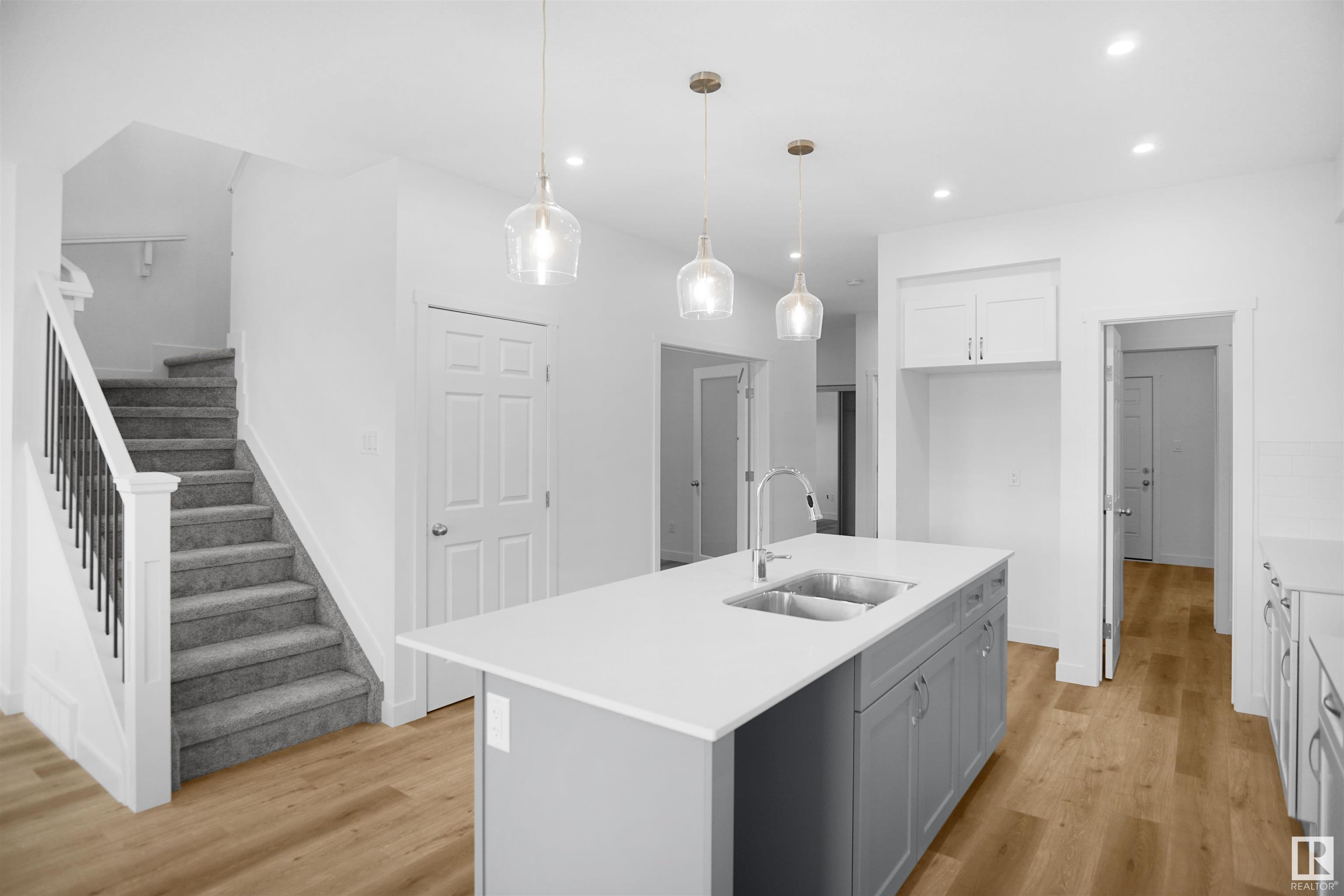      286 SUNLAND WY , Sherwood Park,  ,T8H 2X7 ;  Listing Number: MLS E4415234