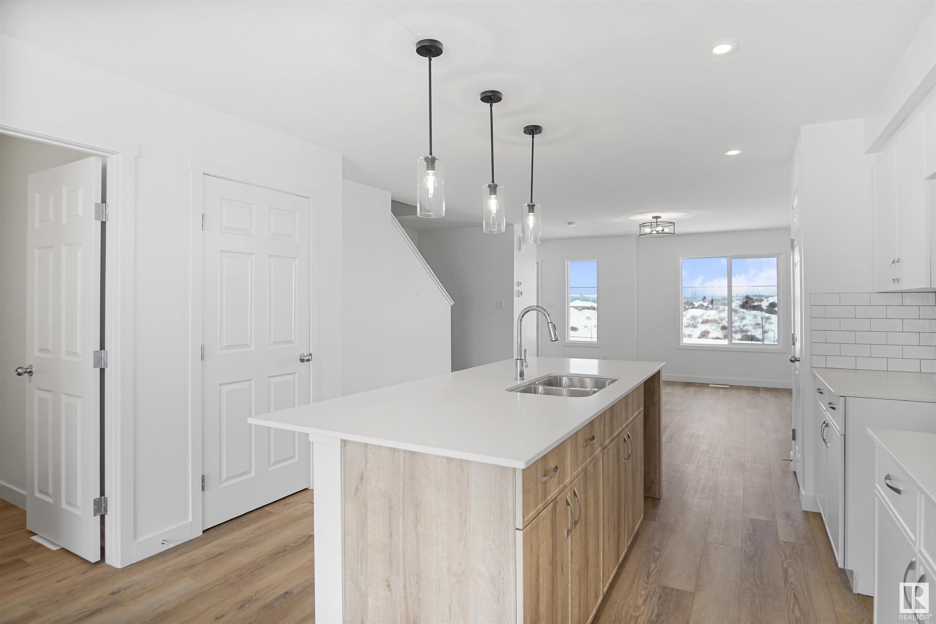      165 SUNLAND WY , Sherwood Park,  ,T8H 2Y7 ;  Listing Number: MLS E4415236