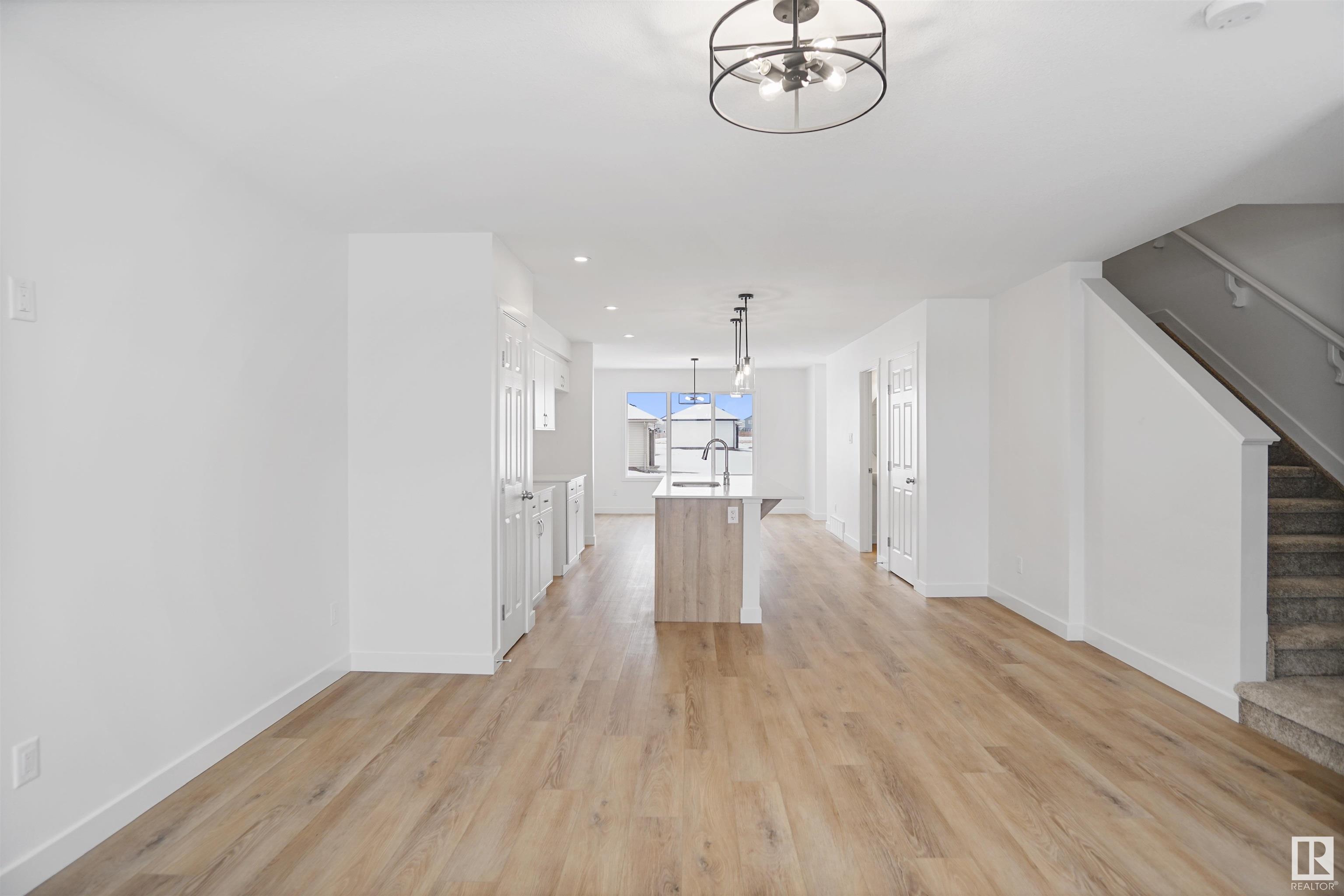      165 SUNLAND WY , Sherwood Park,  ,T8H 2Y7 ;  Listing Number: MLS E4415236