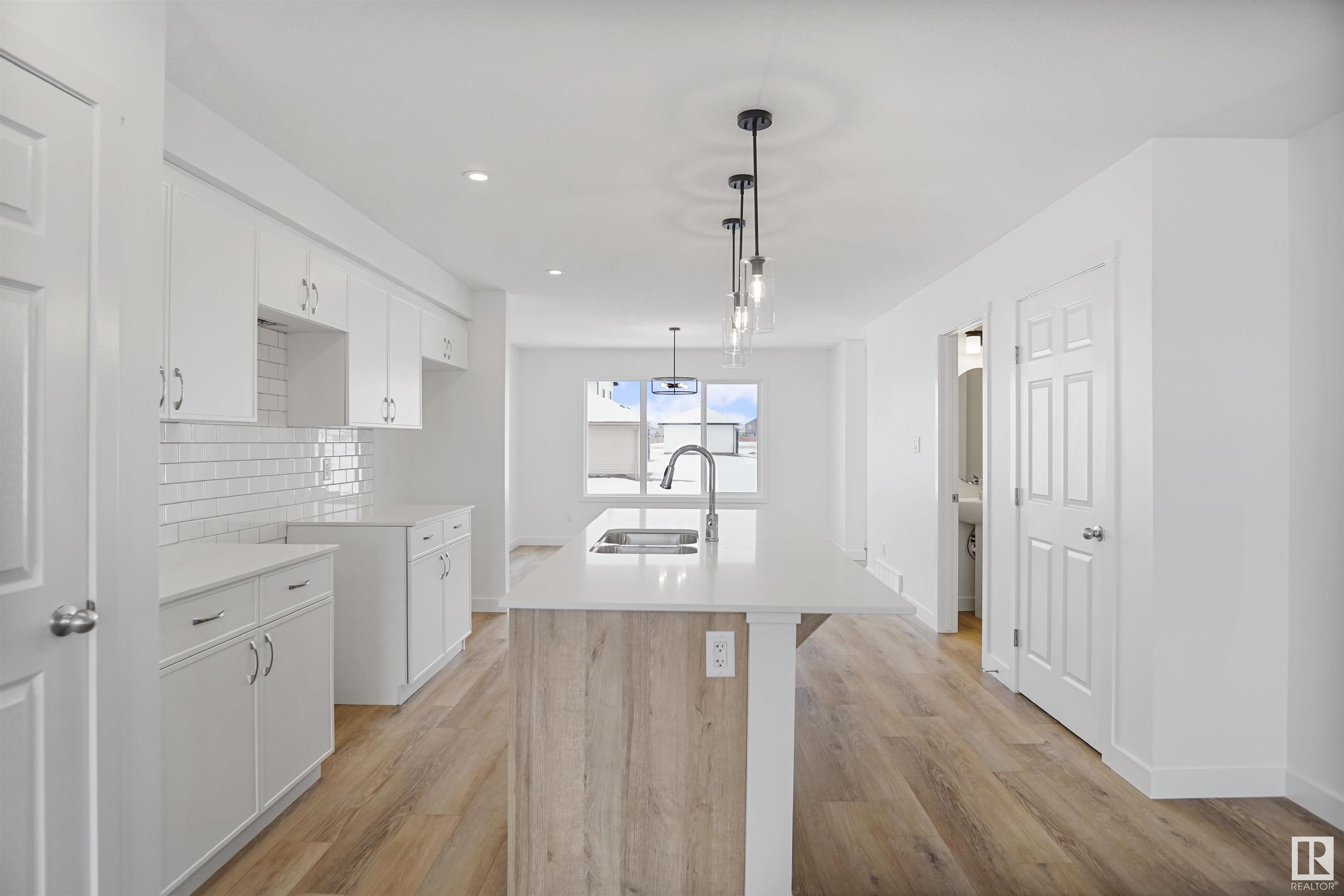      165 SUNLAND WY , Sherwood Park,  ,T8H 2Y7 ;  Listing Number: MLS E4415236