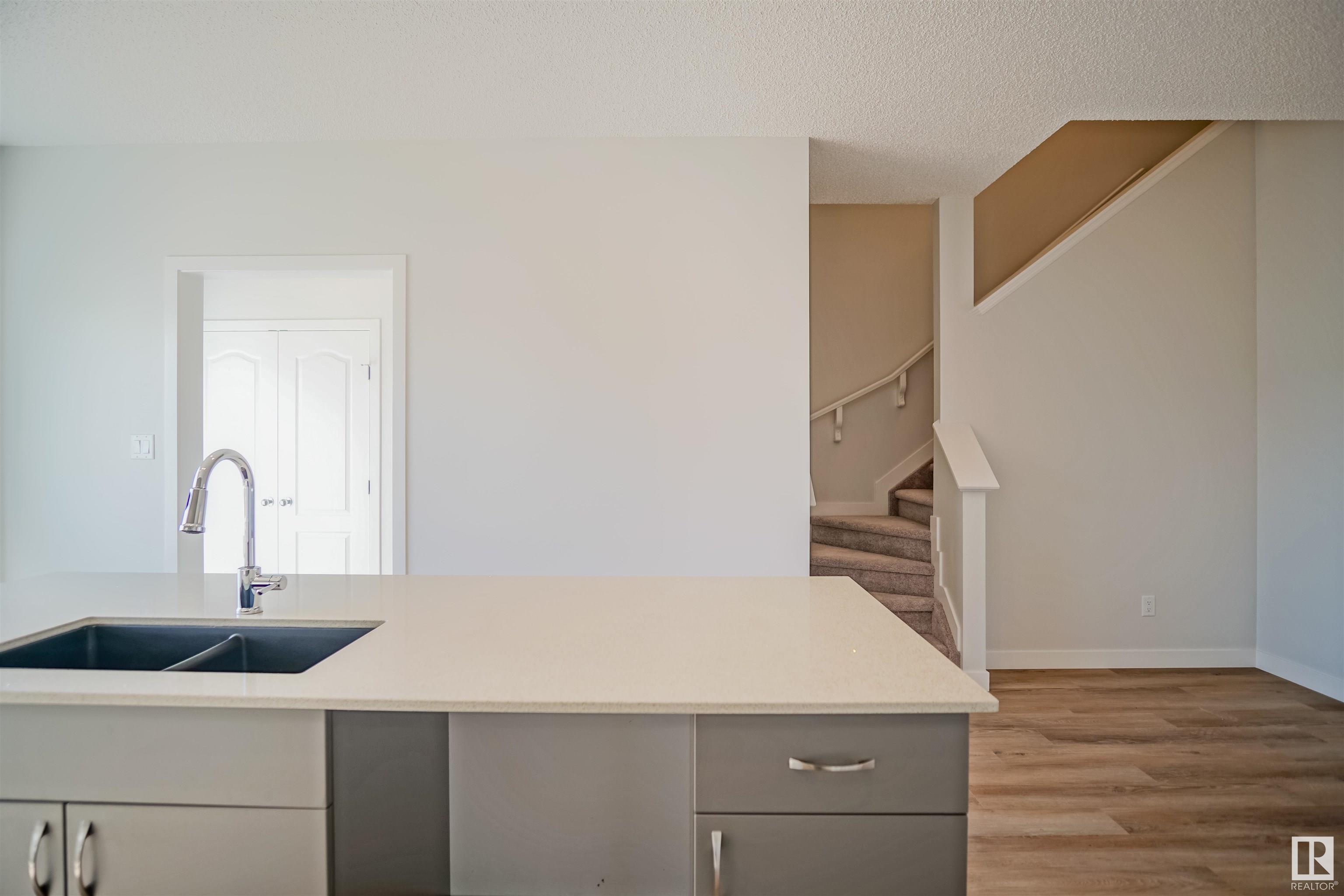     275 SUNLAND WY , Sherwood Park,  ,T8H 2Y7 ;  Listing Number: MLS E4415237