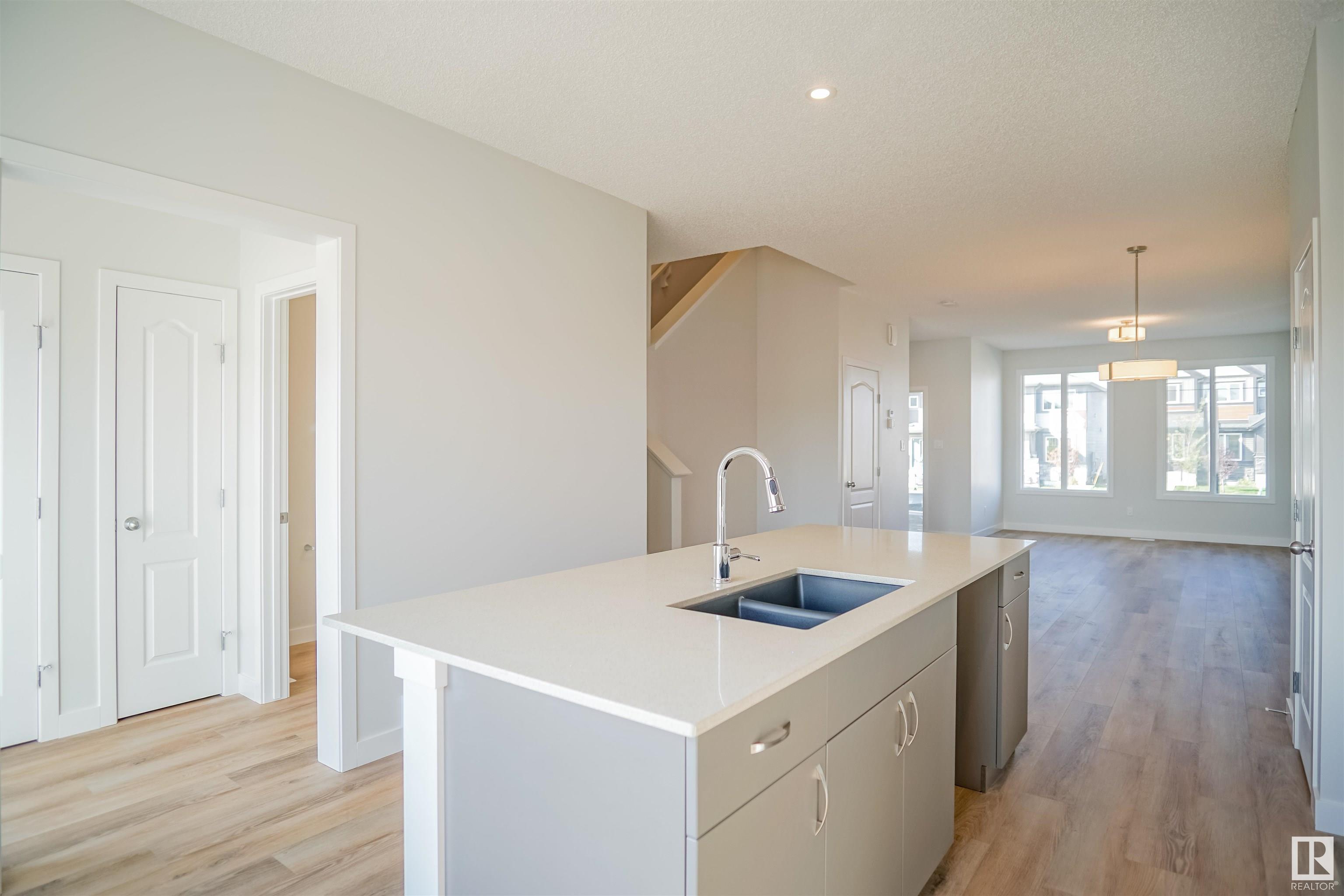      275 SUNLAND WY , Sherwood Park,  ,T8H 2Y7 ;  Listing Number: MLS E4415237