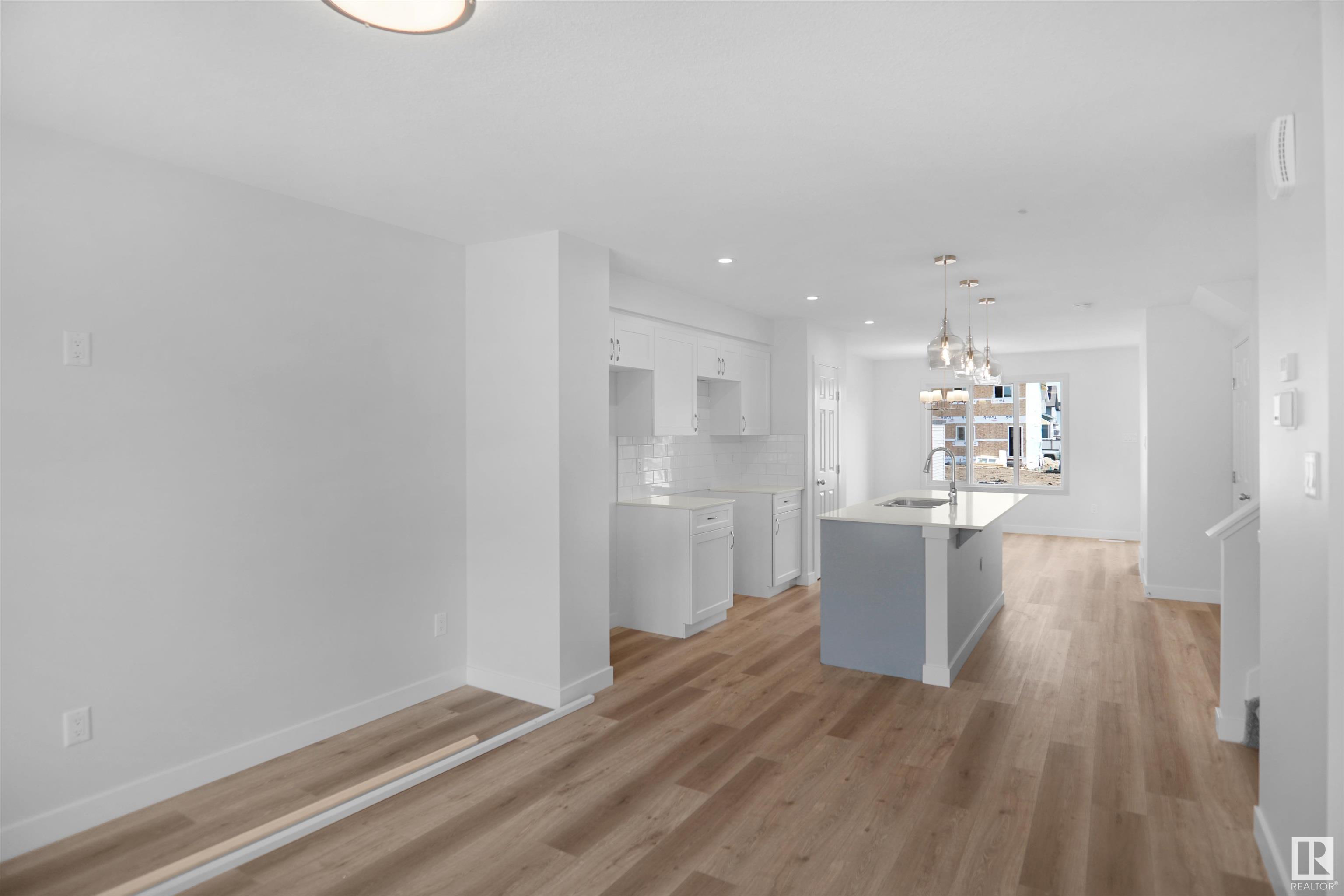      279 SUNLAND WY , Sherwood Park,  ,T8H 2Y7 ;  Listing Number: MLS E4415238