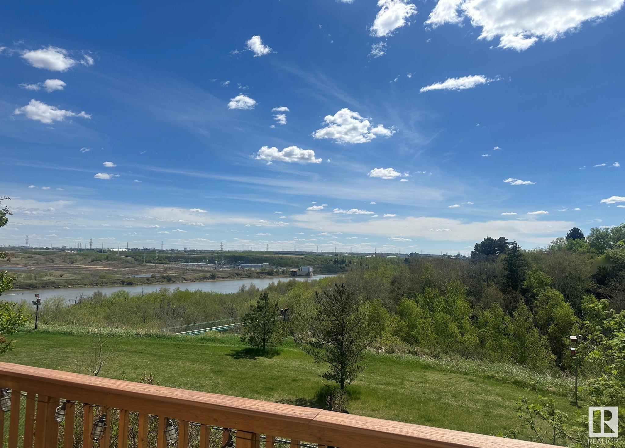      #33 2419 133 AV NW , Edmonton,  ,T5A 5A5 ;  Listing Number: MLS E4415256