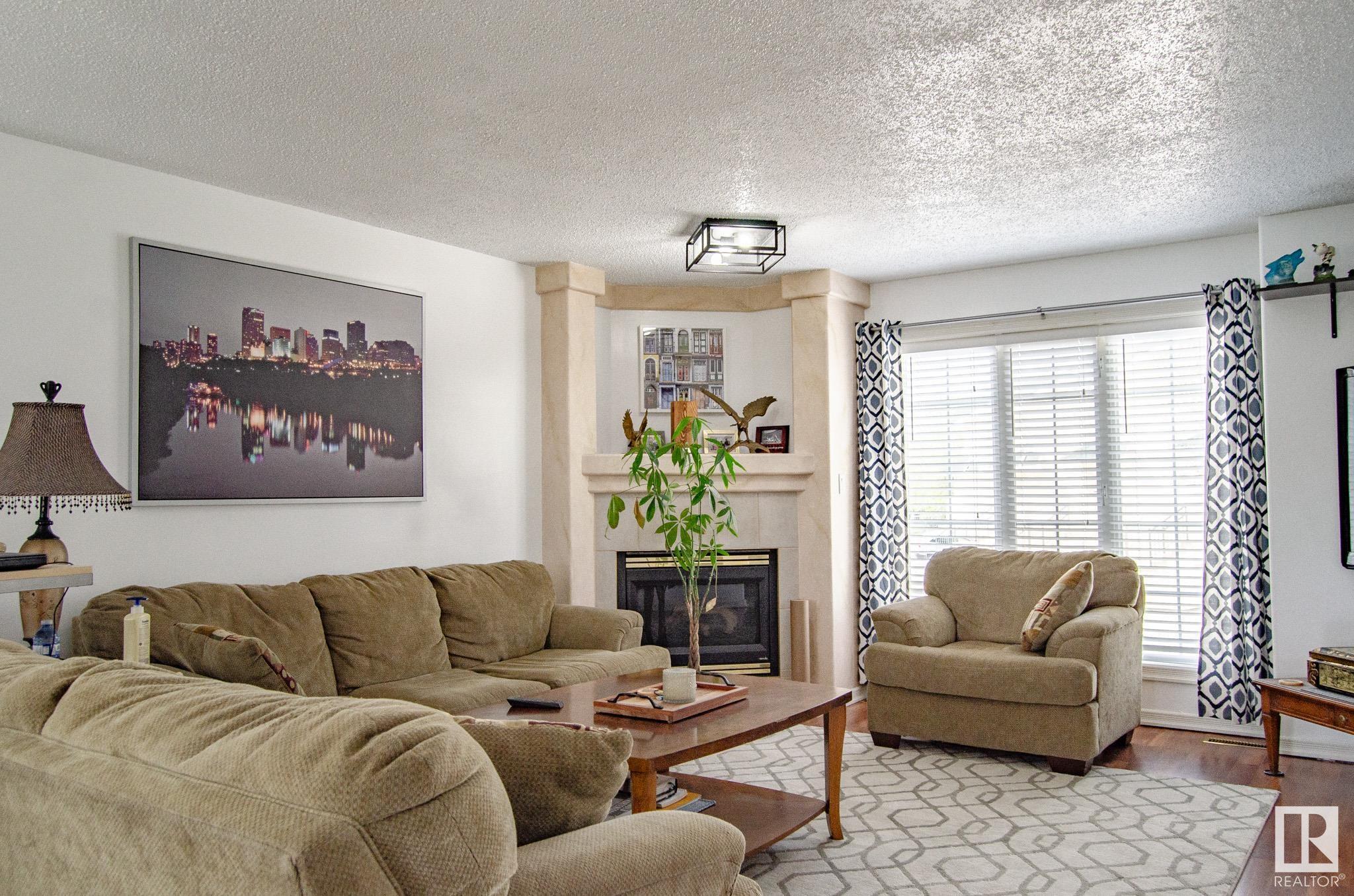      #33 2419 133 AV NW , Edmonton,  ,T5A 5A5 ;  Listing Number: MLS E4415256