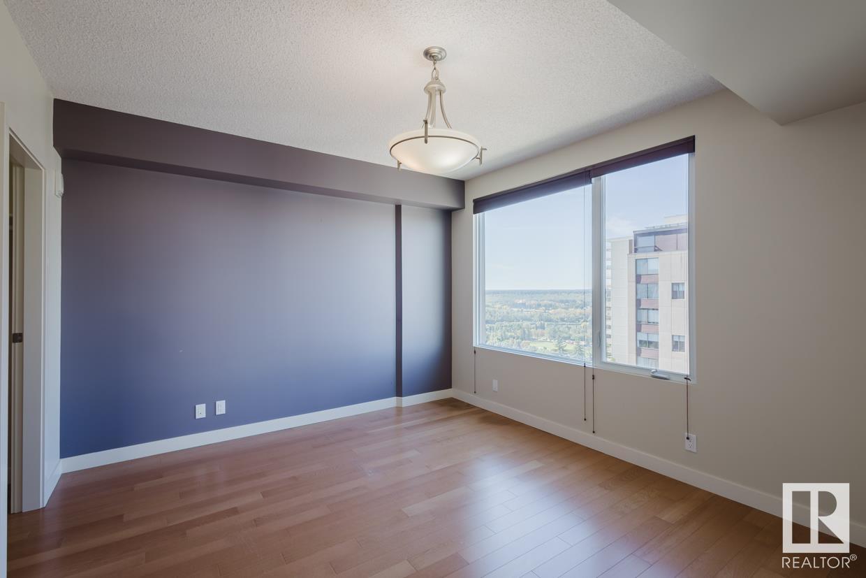      #1403 10046 117 ST NW , Edmonton,  ,T5K 1X2 ;  Listing Number: MLS E4415272