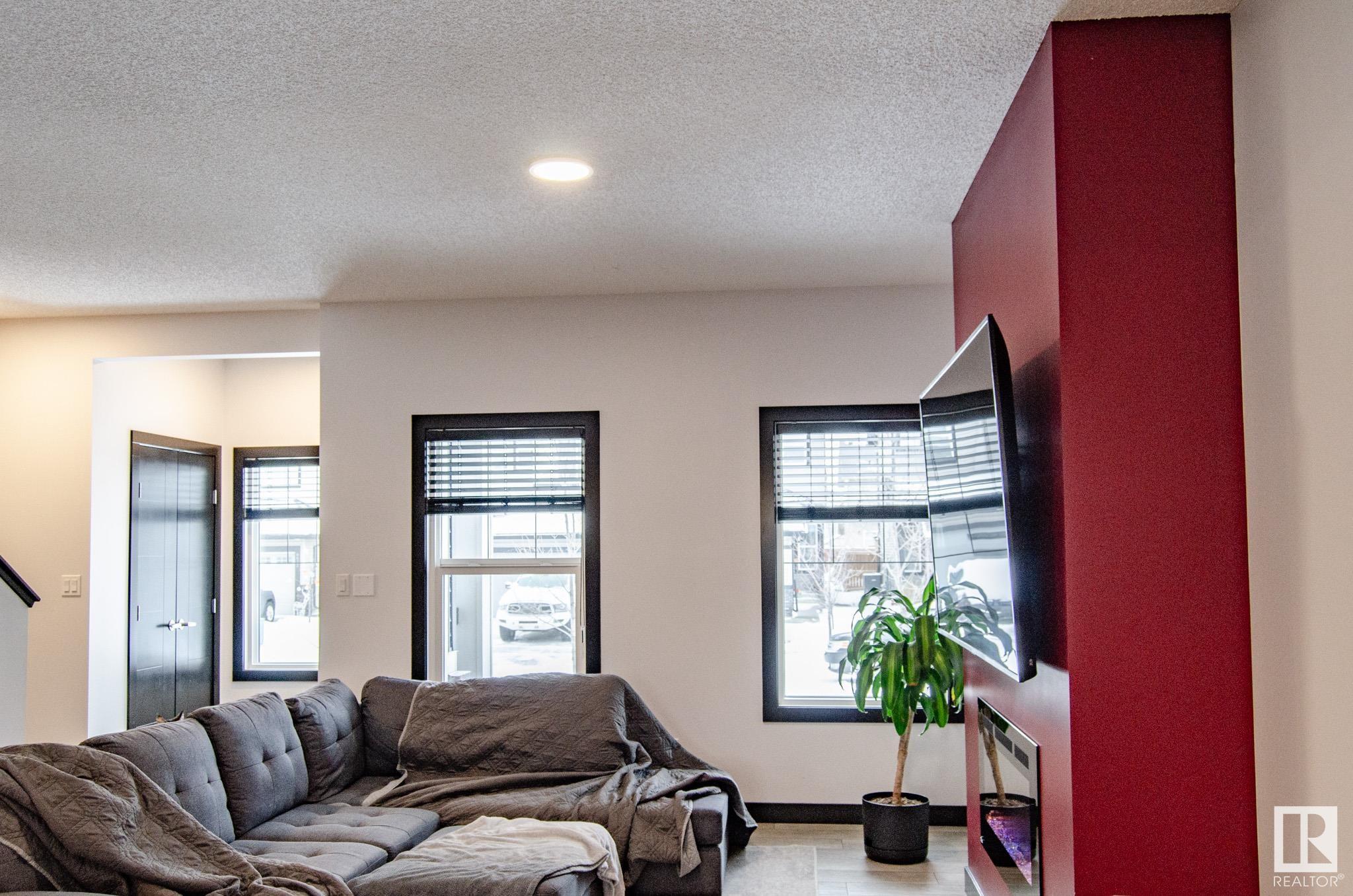      6621 47 AV , Beaumont,  ,T4X 1Z9 ;  Listing Number: MLS E4415281