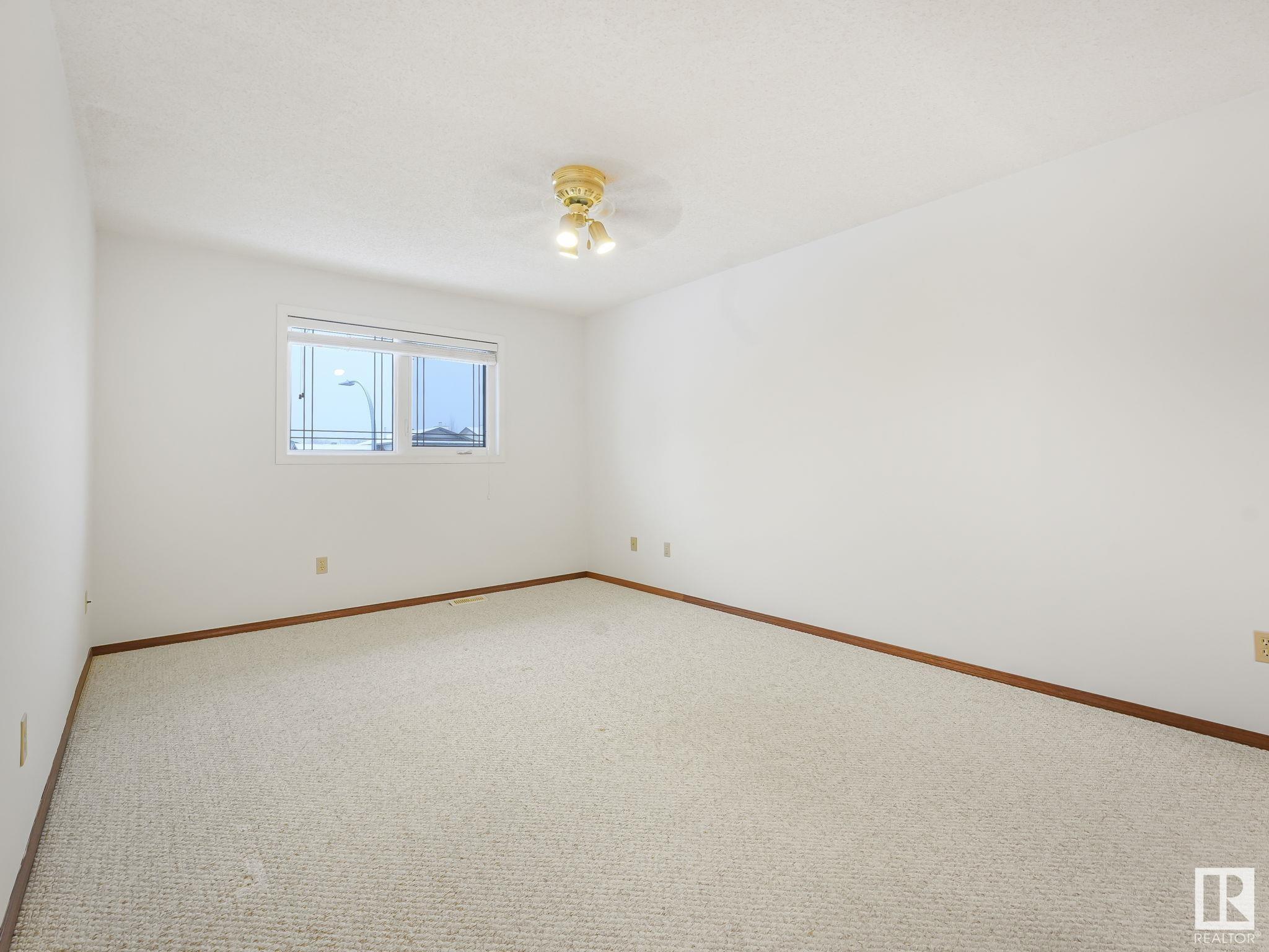      7223 152B AV NW , Edmonton,  ,T5C 3N6 ;  Listing Number: MLS E4415282