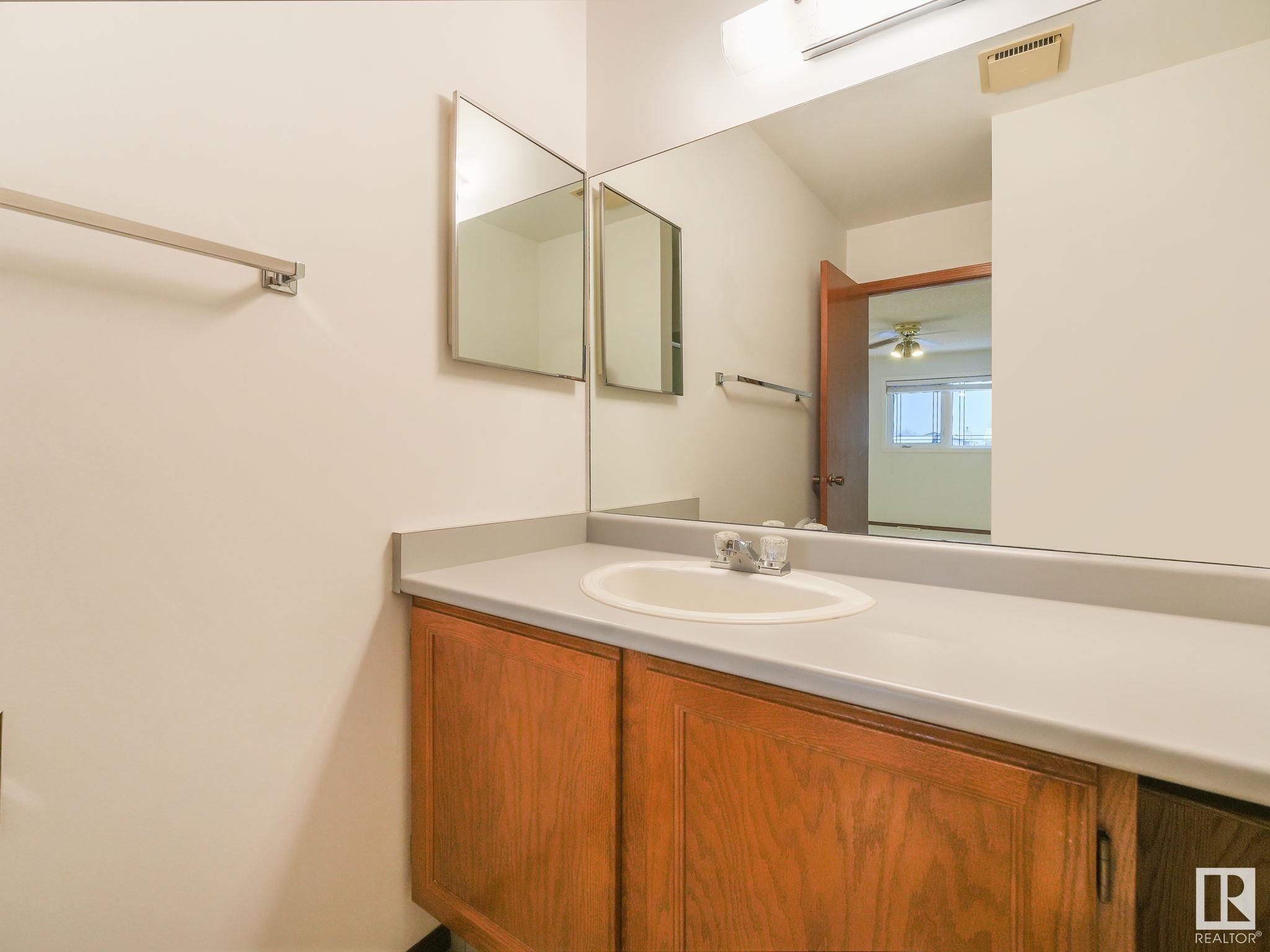      7223 152B AV NW , Edmonton,  ,T5C 3N6 ;  Listing Number: MLS E4415282