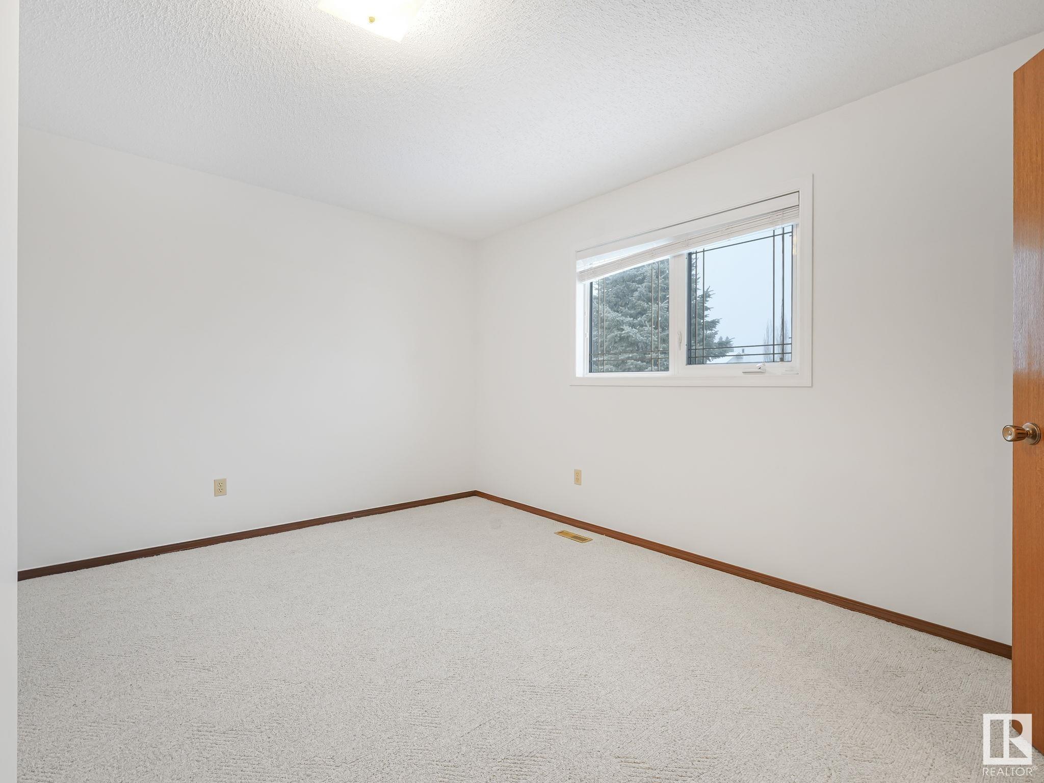      7223 152B AV NW , Edmonton,  ,T5C 3N6 ;  Listing Number: MLS E4415282