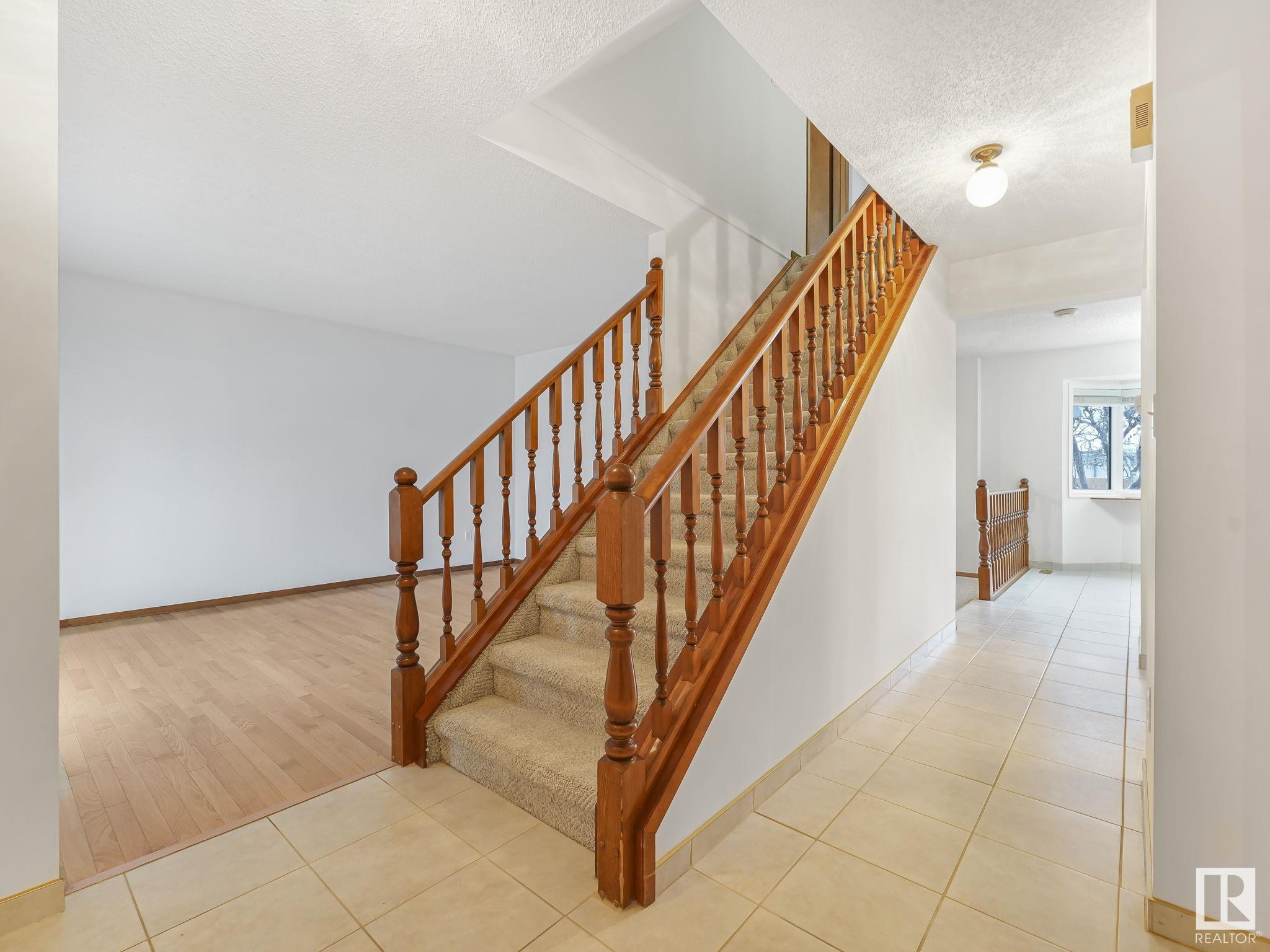      7223 152B AV NW , Edmonton,  ,T5C 3N6 ;  Listing Number: MLS E4415282