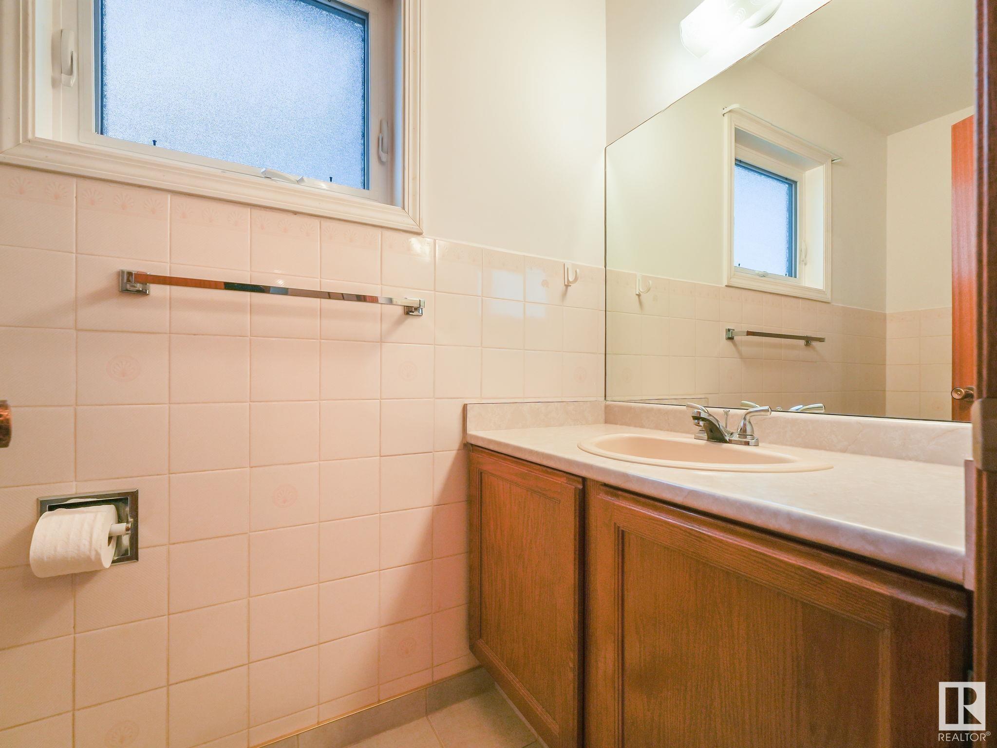      7223 152B AV NW , Edmonton,  ,T5C 3N6 ;  Listing Number: MLS E4415282