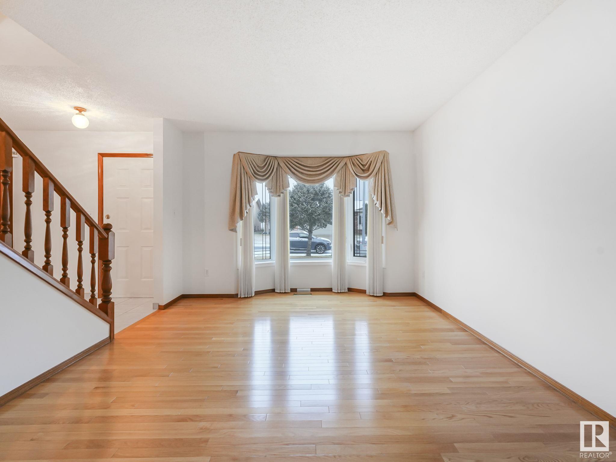      7223 152B AV NW , Edmonton,  ,T5C 3N6 ;  Listing Number: MLS E4415282