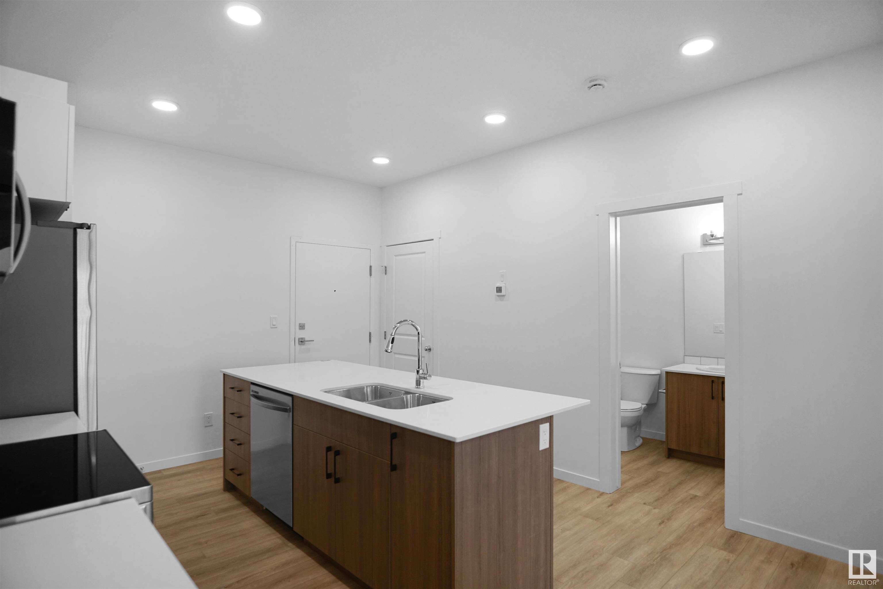      #301 9227 228 ST NW , Edmonton,  ,T5T 7R9 ;  Listing Number: MLS E4415294