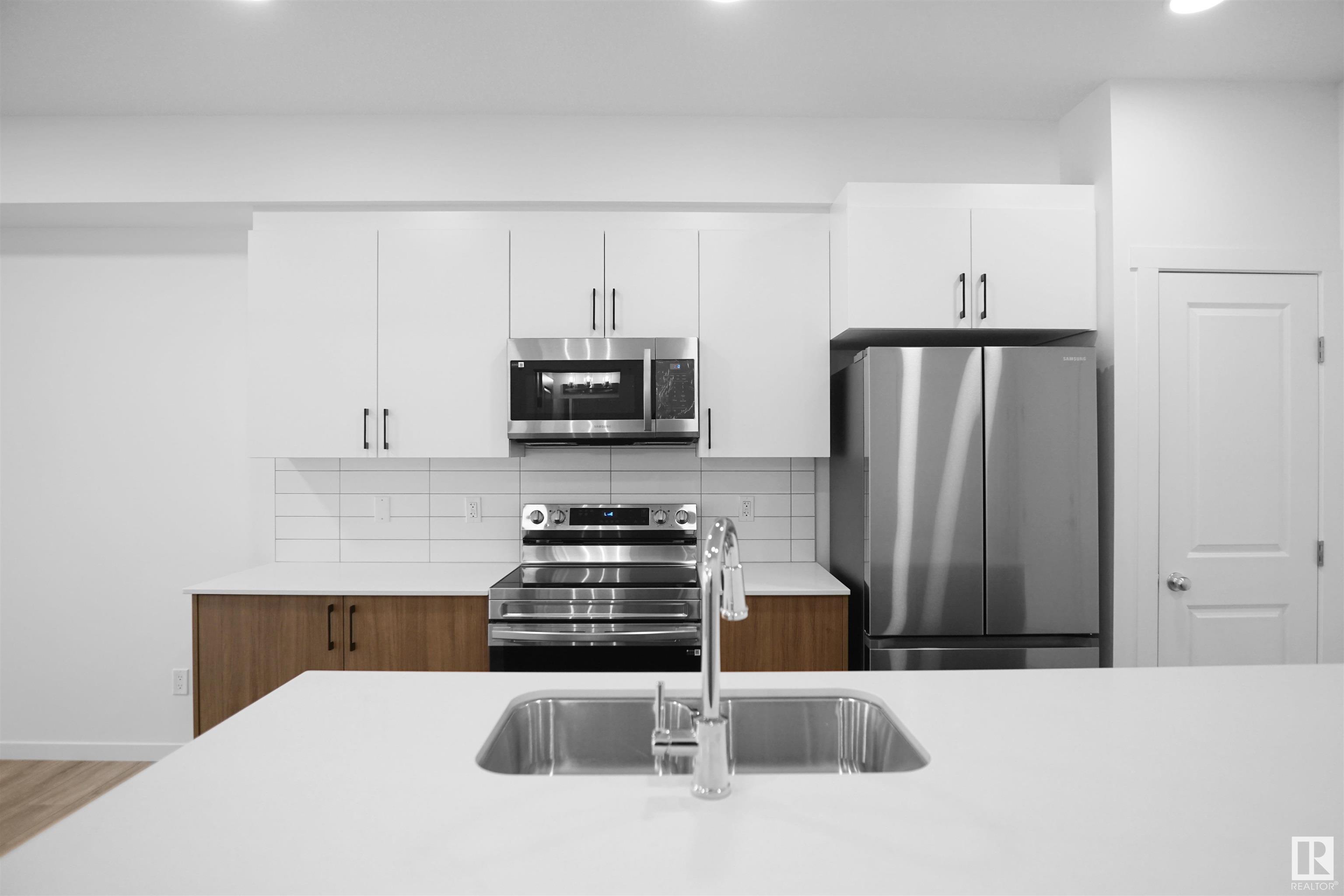      #301 9227 228 ST NW , Edmonton,  ,T5T 7R9 ;  Listing Number: MLS E4415294