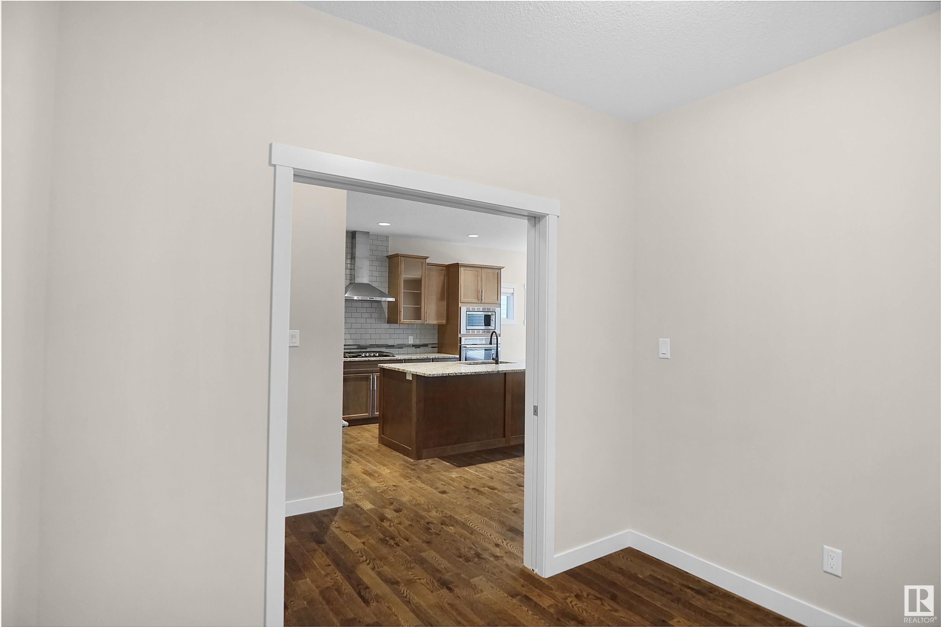      20519 97 AV NW , Edmonton,  ,T5T 4V7 ;  Listing Number: MLS E4415306