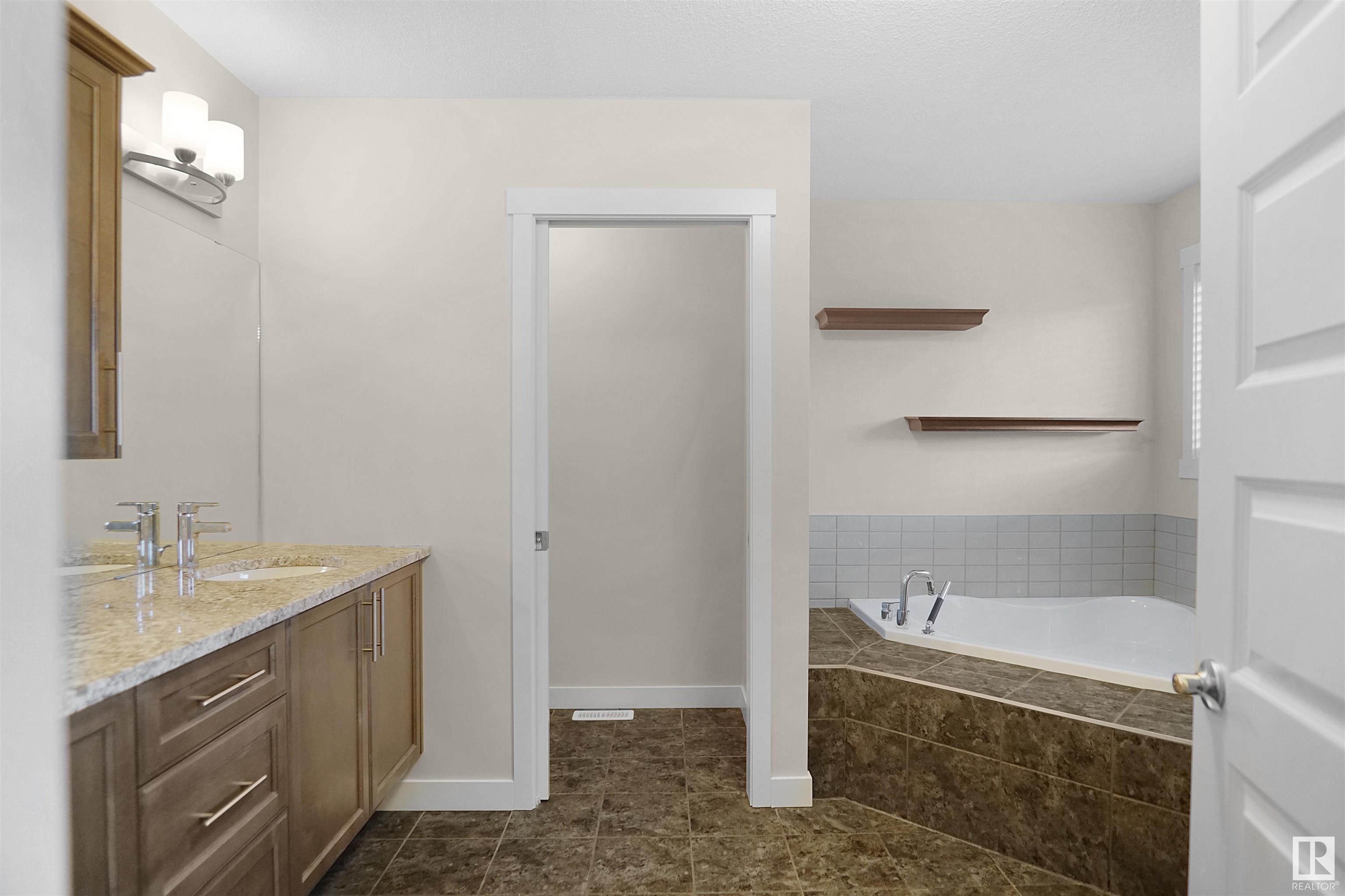      20519 97 AV NW , Edmonton,  ,T5T 4V7 ;  Listing Number: MLS E4415306