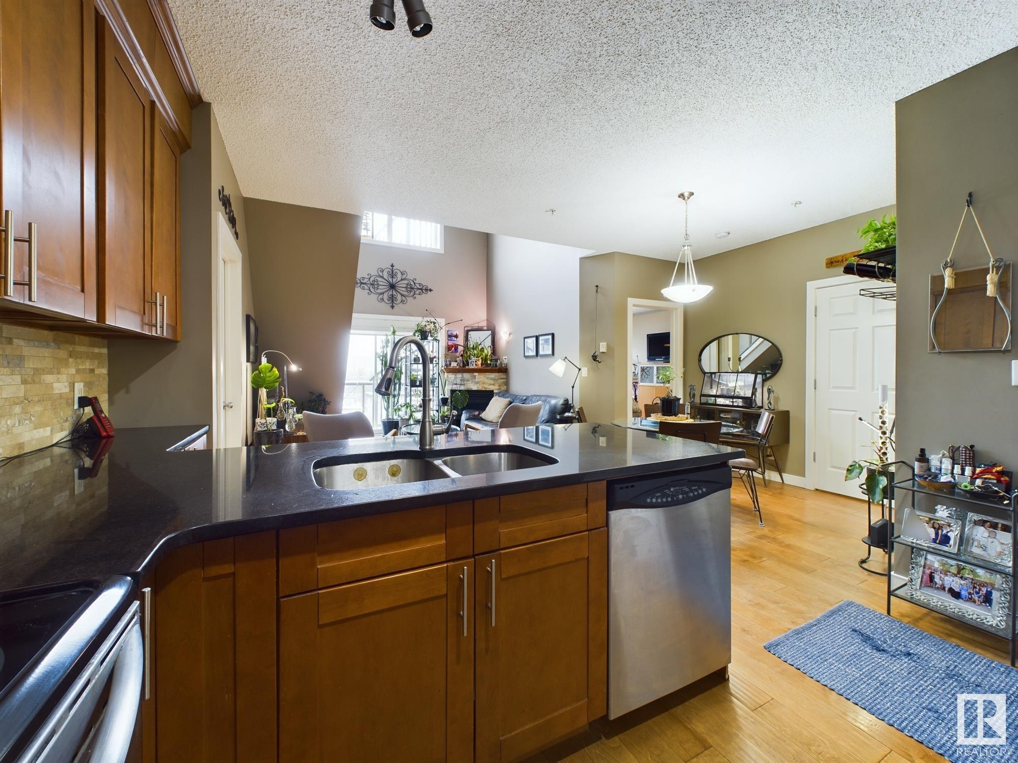      #619 10235 112 ST NW , Edmonton,  ,T5K 1M7 ;  Listing Number: MLS E4415321