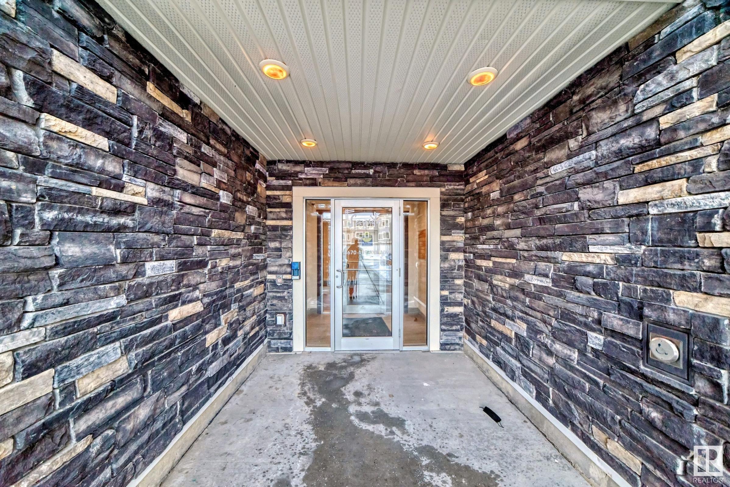      #205 3670 139 AV NW , Edmonton,  ,T5Y 3N5 ;  Listing Number: MLS E4415336