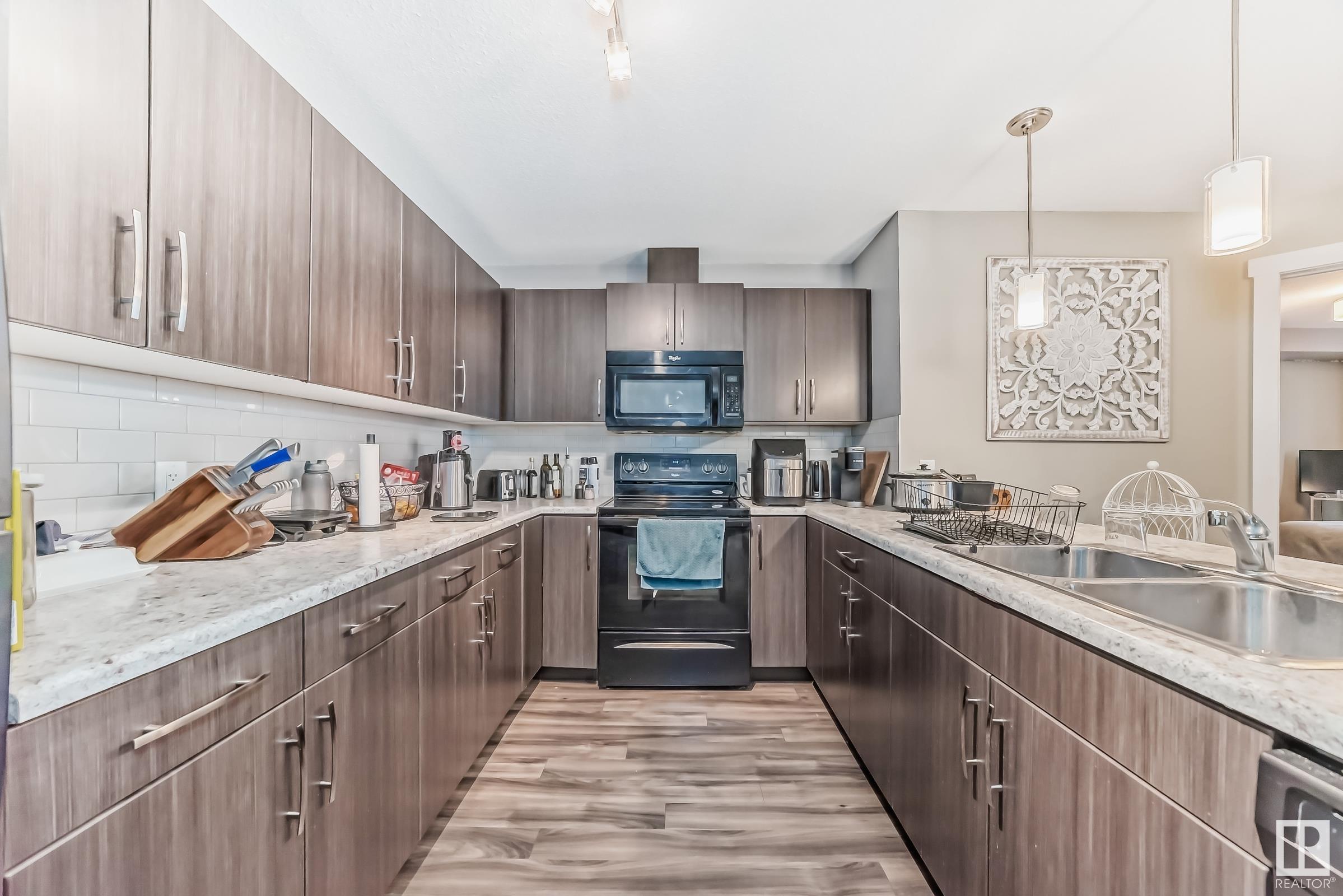      #205 3670 139 AV NW , Edmonton,  ,T5Y 3N5 ;  Listing Number: MLS E4415336