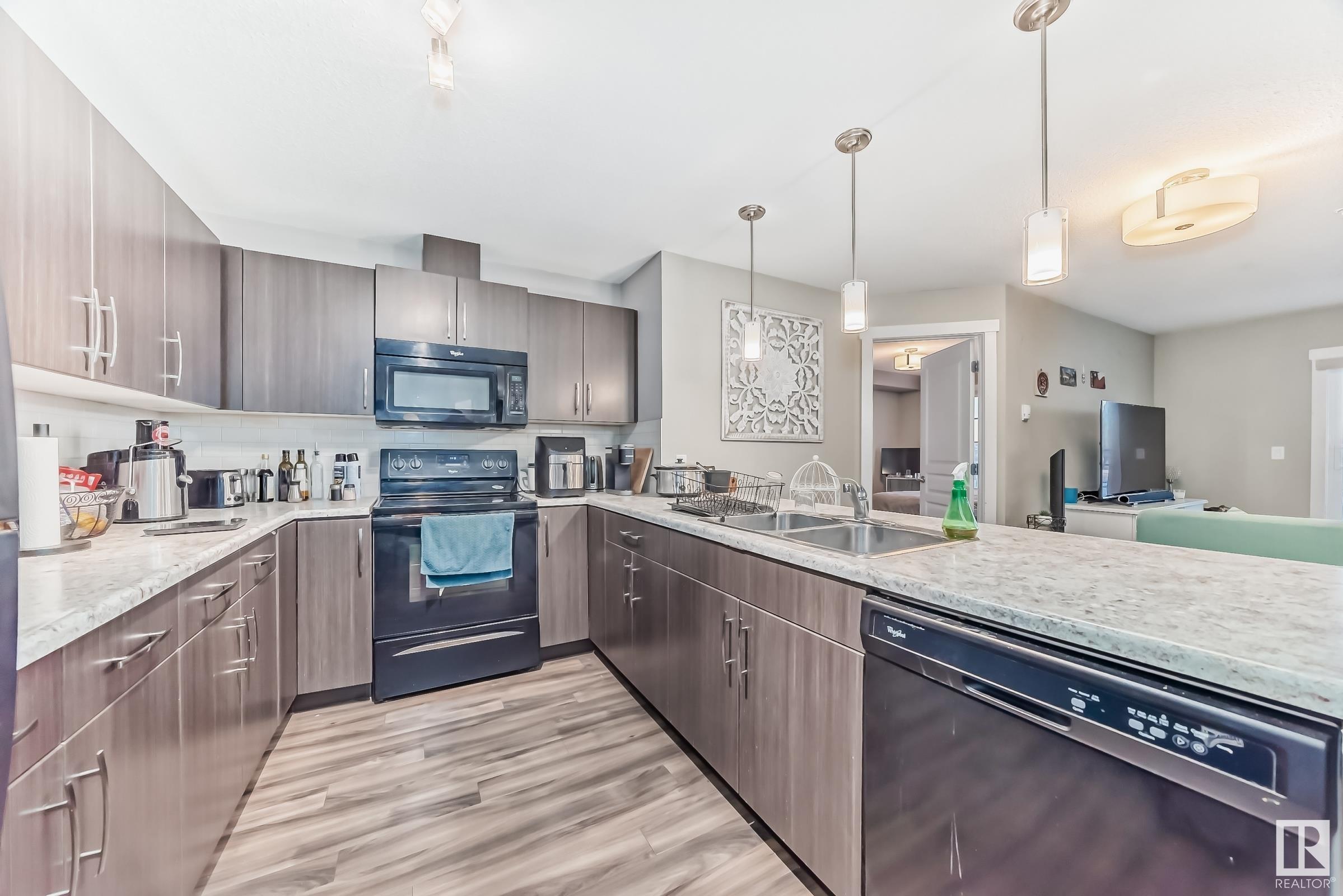      #205 3670 139 AV NW , Edmonton,  ,T5Y 3N5 ;  Listing Number: MLS E4415336