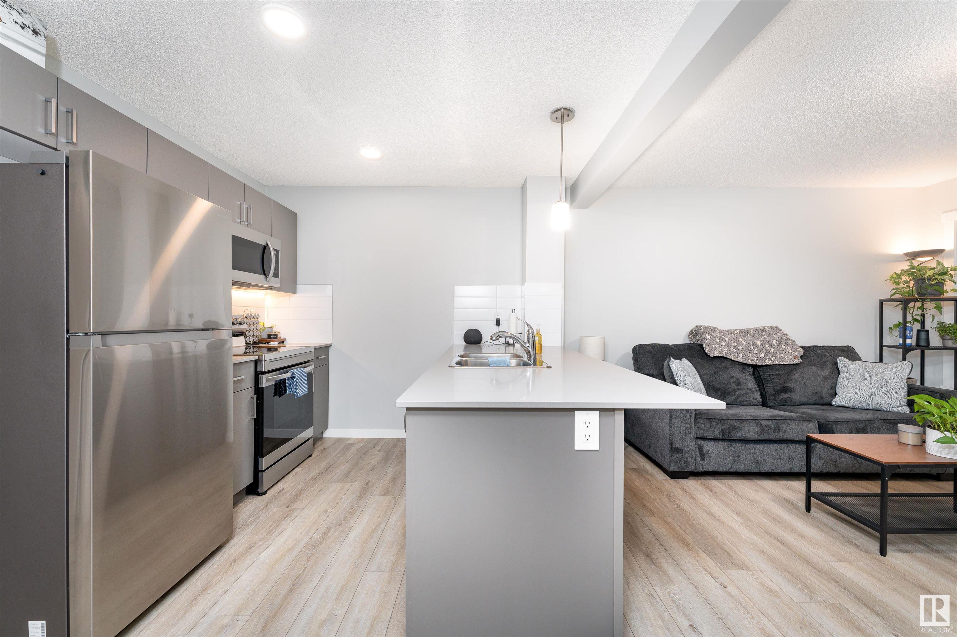      #32 1110 DANIELS LINK LI SW , Edmonton,  ,T6W 4N6 ;  Listing Number: MLS E4415340