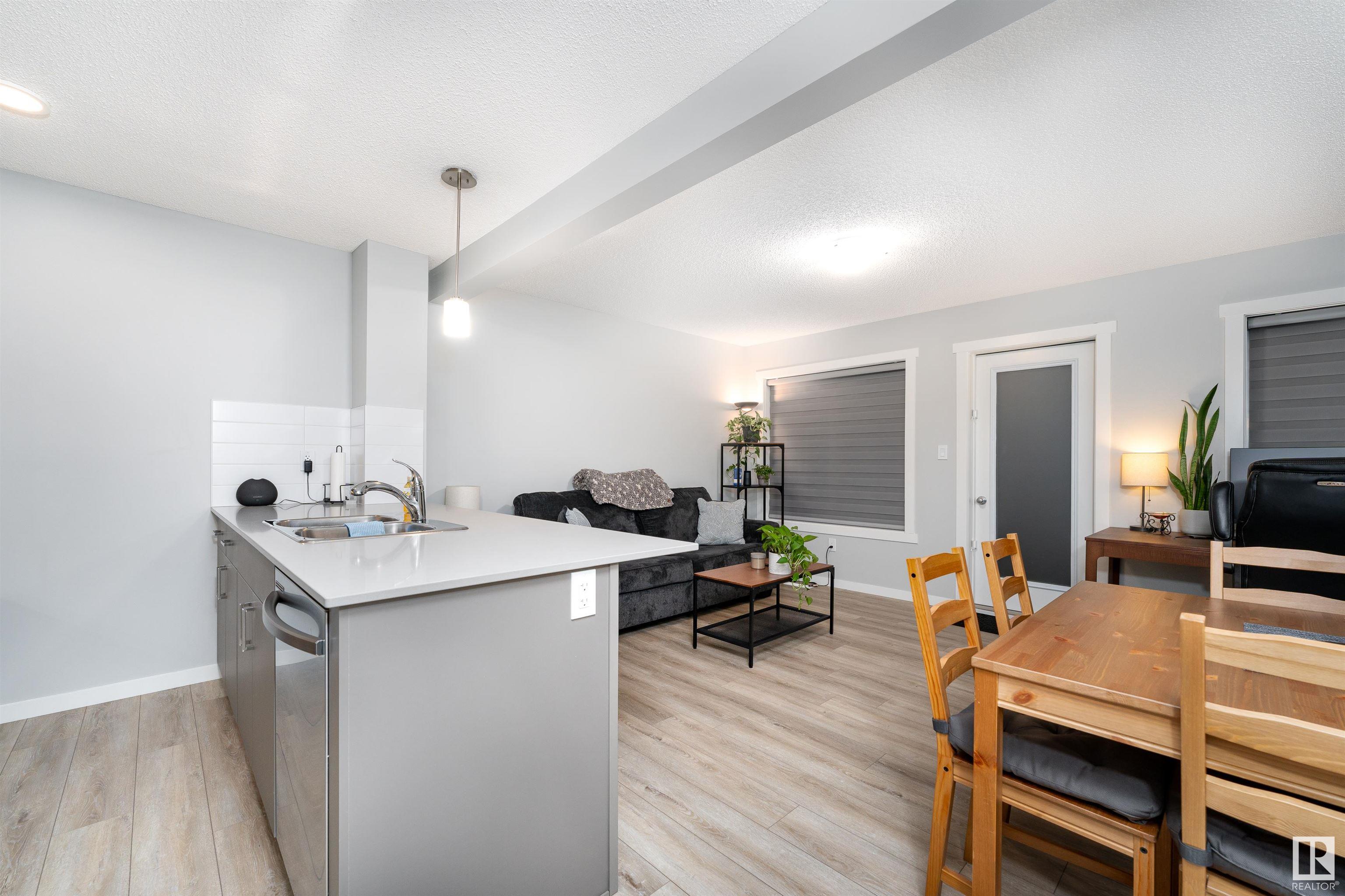      #32 1110 DANIELS LINK LI SW , Edmonton,  ,T6W 4N6 ;  Listing Number: MLS E4415340