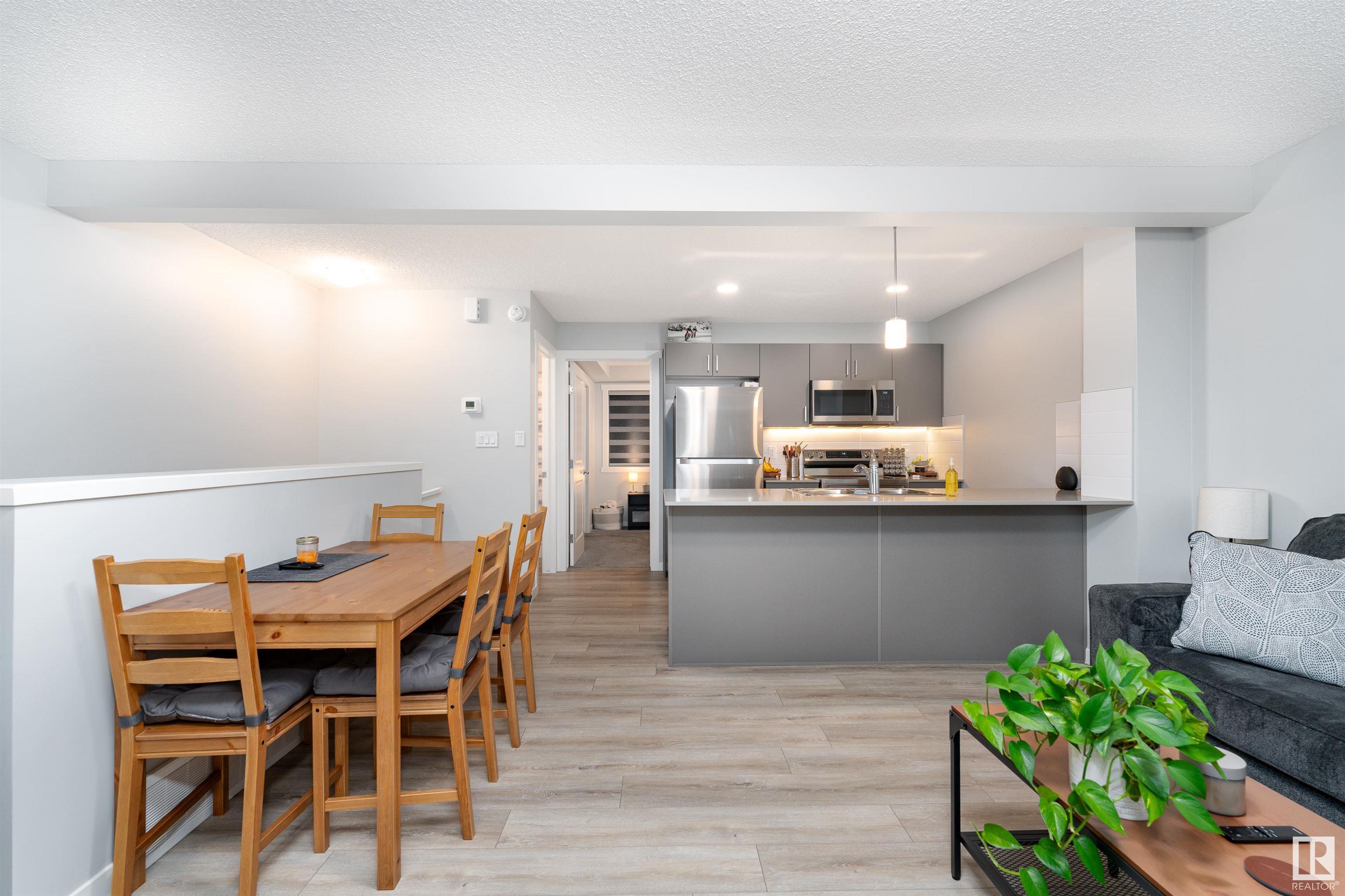      #32 1110 DANIELS LINK LI SW , Edmonton,  ,T6W 4N6 ;  Listing Number: MLS E4415340