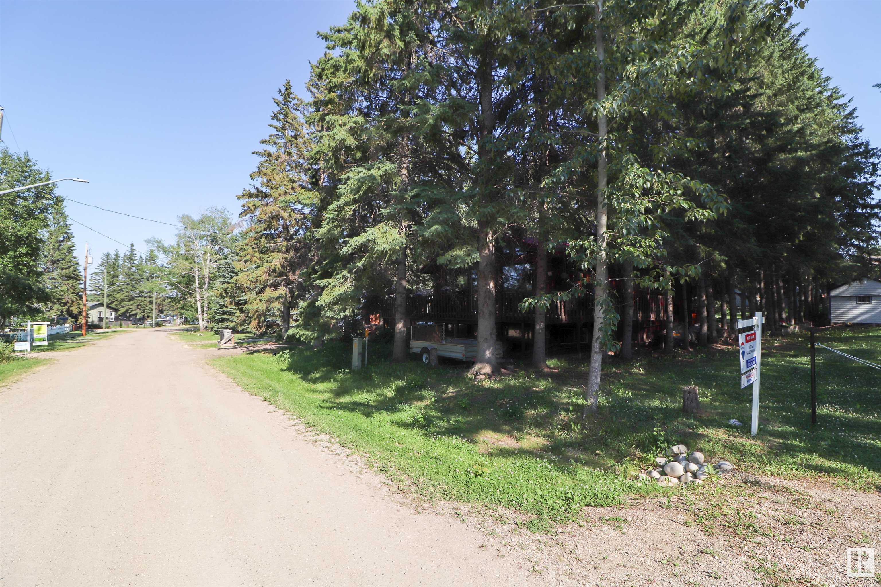      323 3 ST , Rural Lac Ste. Anne County,  ,T0E 0A0 ;  Listing Number: MLS E4415367