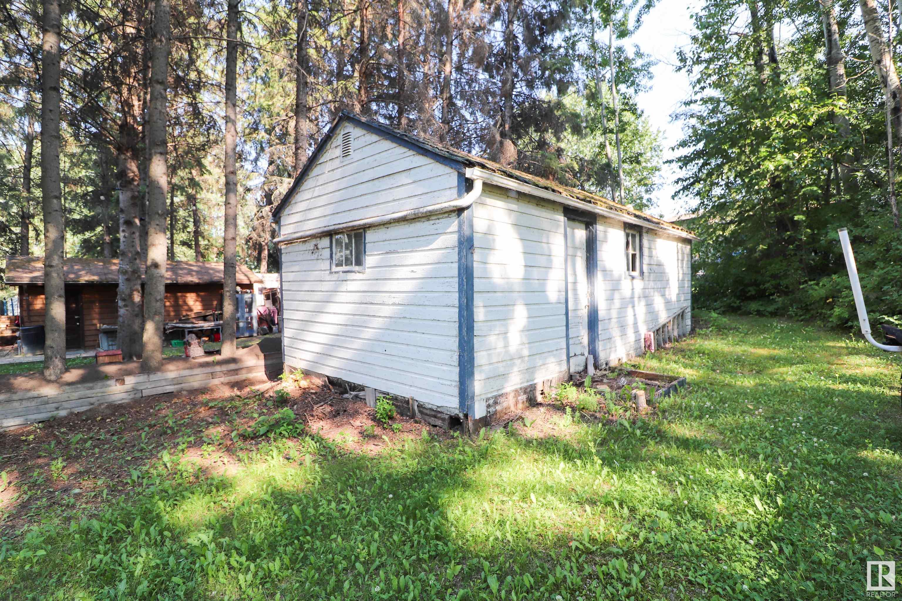      323 3 ST , Rural Lac Ste. Anne County,  ,T0E 0A0 ;  Listing Number: MLS E4415367