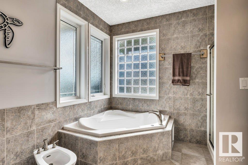      5508 ADA BV NW , Edmonton,  ,T5N 4N8 ;  Listing Number: MLS E4415426