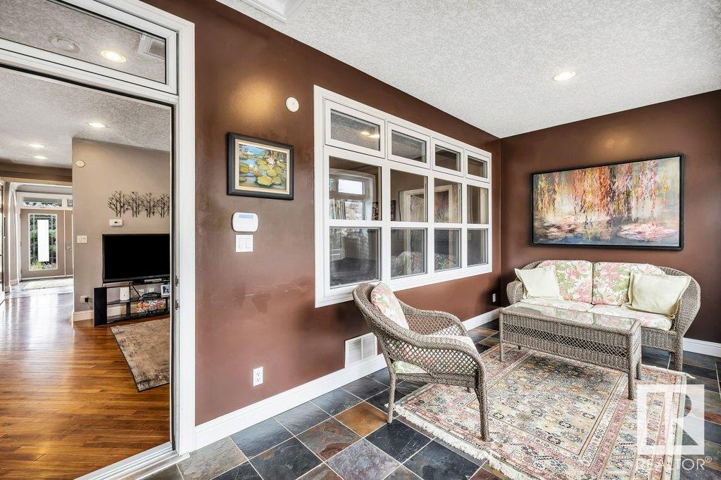      5508 ADA BV NW , Edmonton,  ,T5N 4N8 ;  Listing Number: MLS E4415426