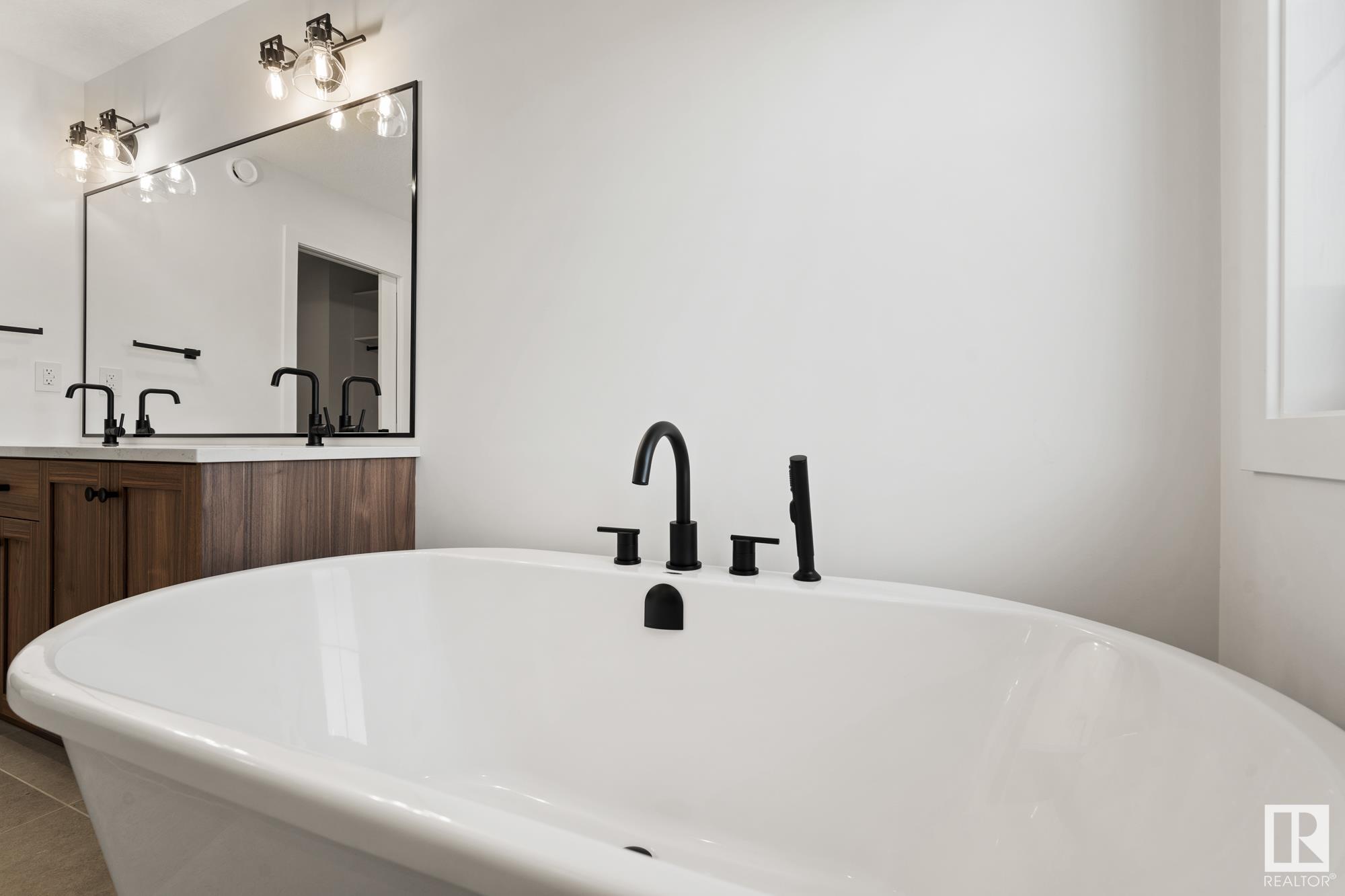      107 Newbury Cl , Sherwood Park,  ,T8B 0C4 ;  Listing Number: MLS E4415434