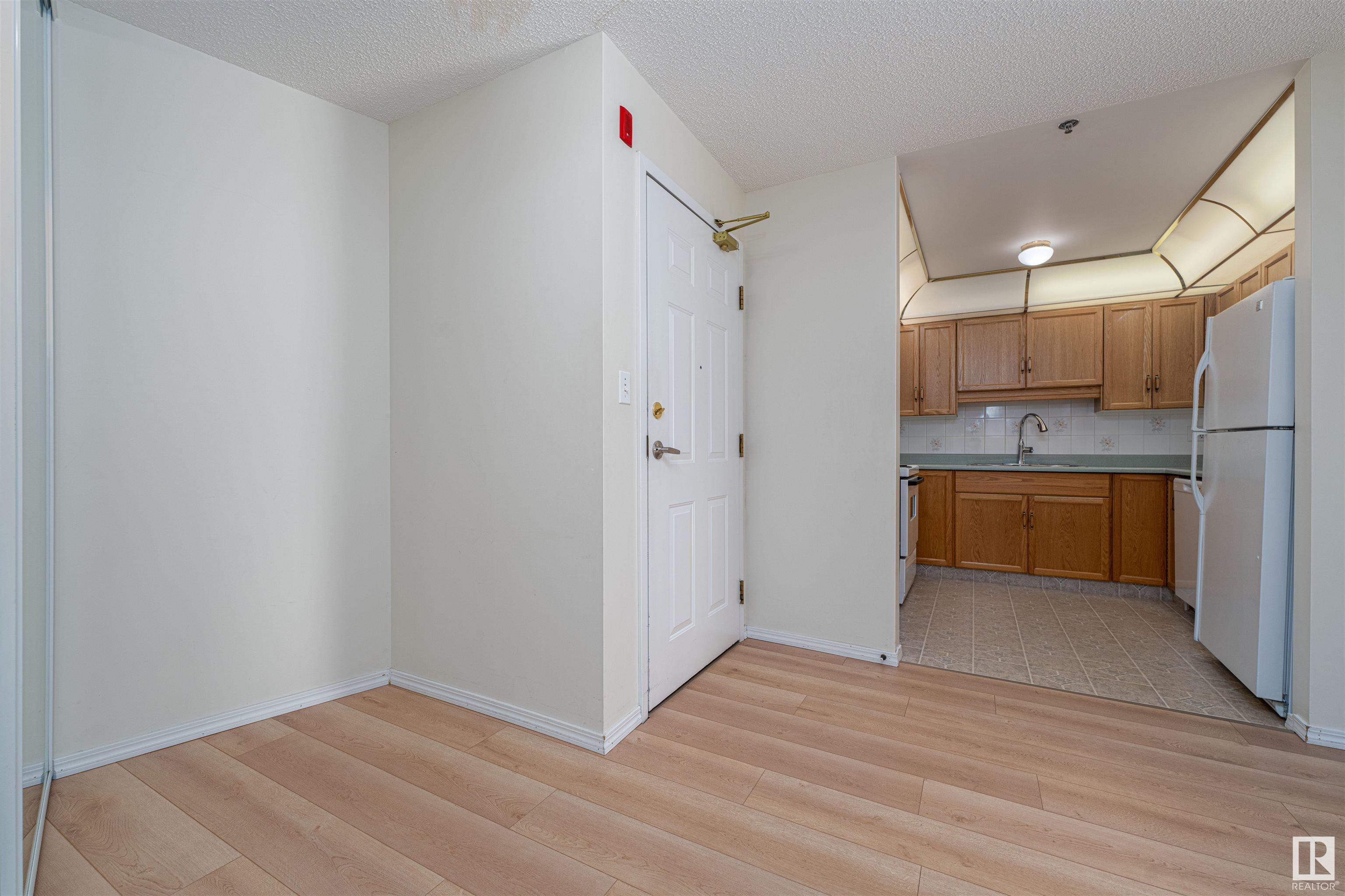      #212 9926 100 AV , Fort Saskatchewan,  ,T8L 4E3 ;  Listing Number: MLS E4415465