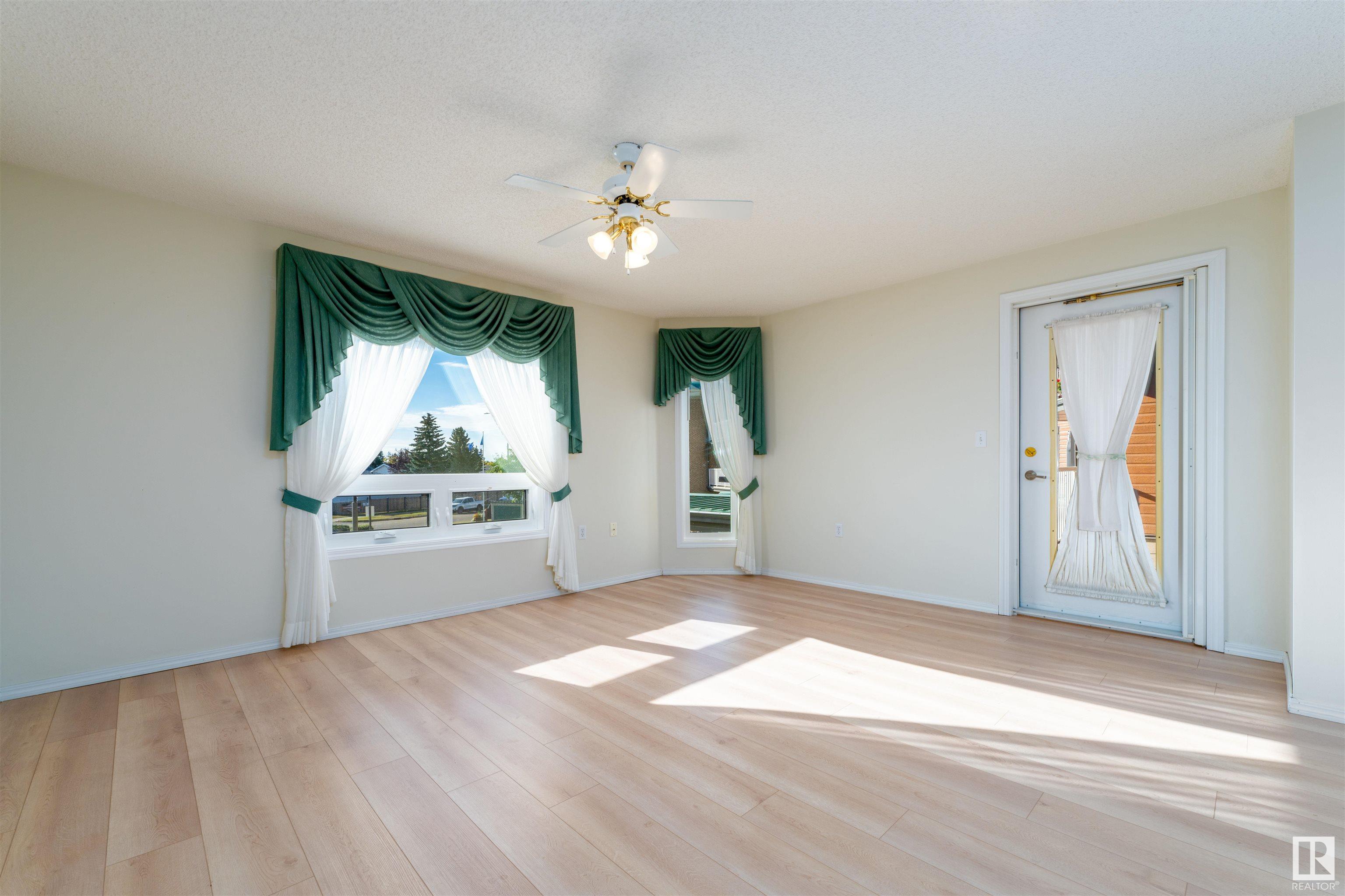      #212 9926 100 AV , Fort Saskatchewan,  ,T8L 4E3 ;  Listing Number: MLS E4415465