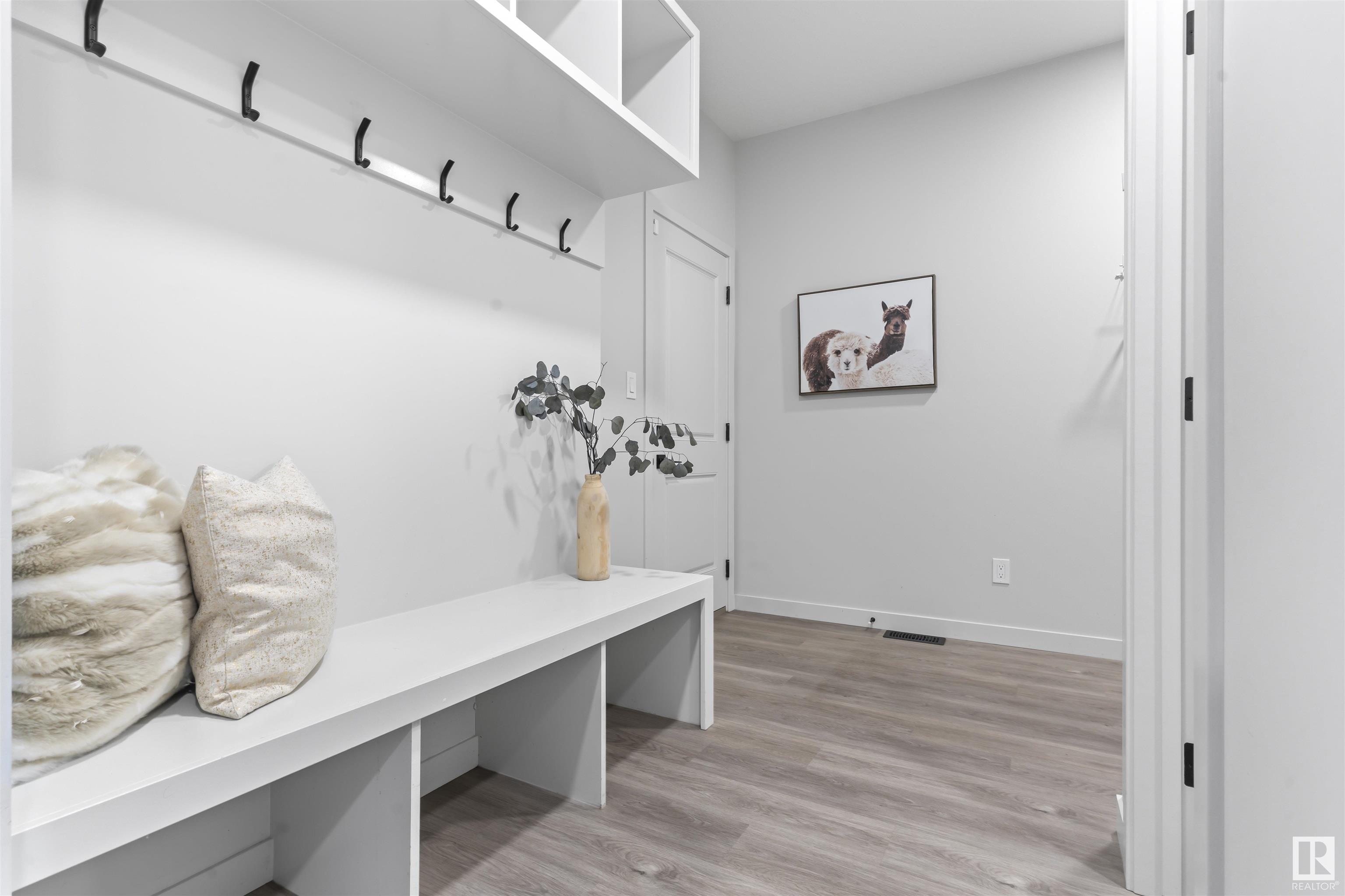      9226 PEAR DR SW , Edmonton,  ,T6X 2Z4 ;  Listing Number: MLS E4415466